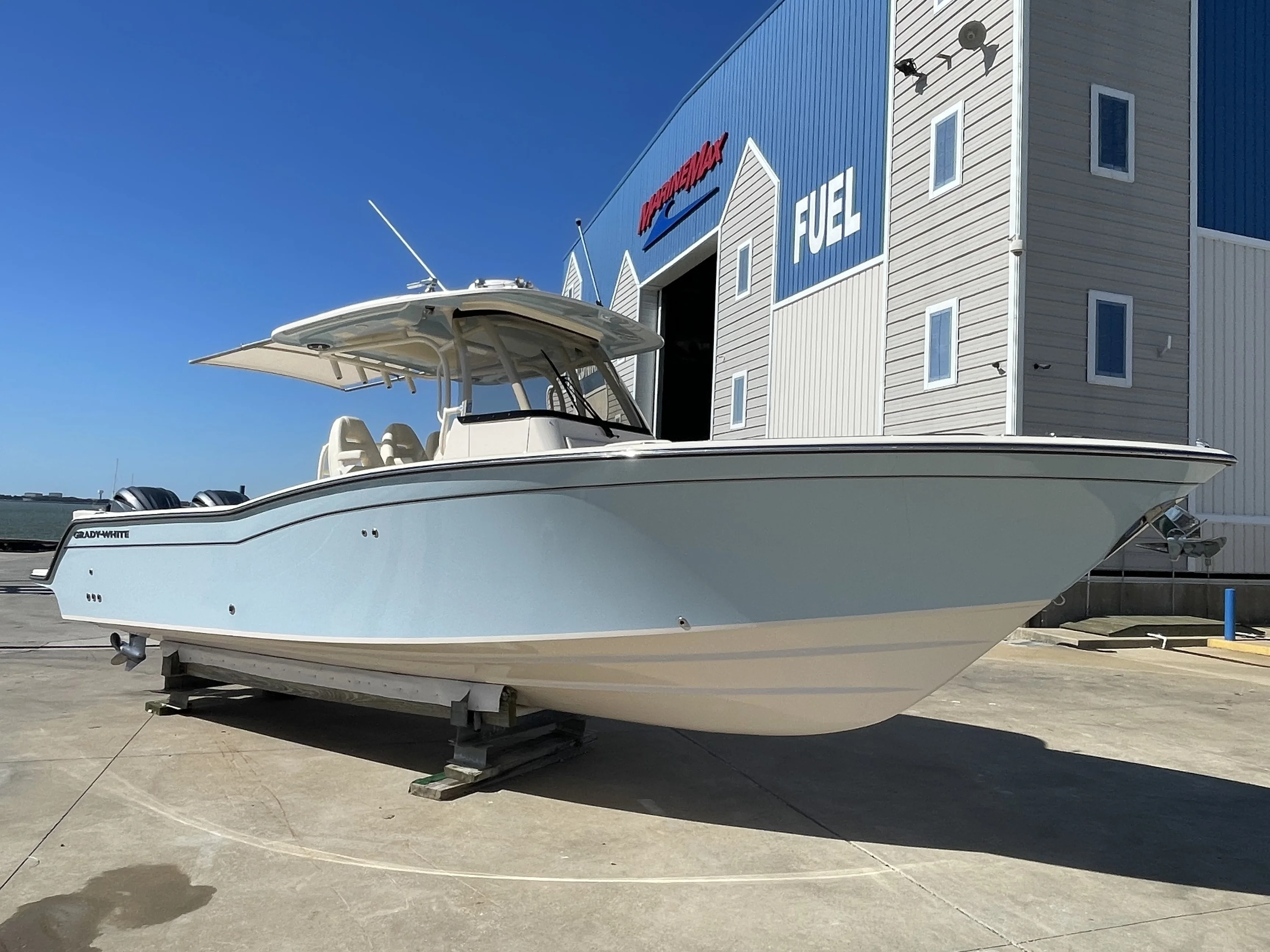 2023 Grady-White Canyon 326 Image Thumbnail #6