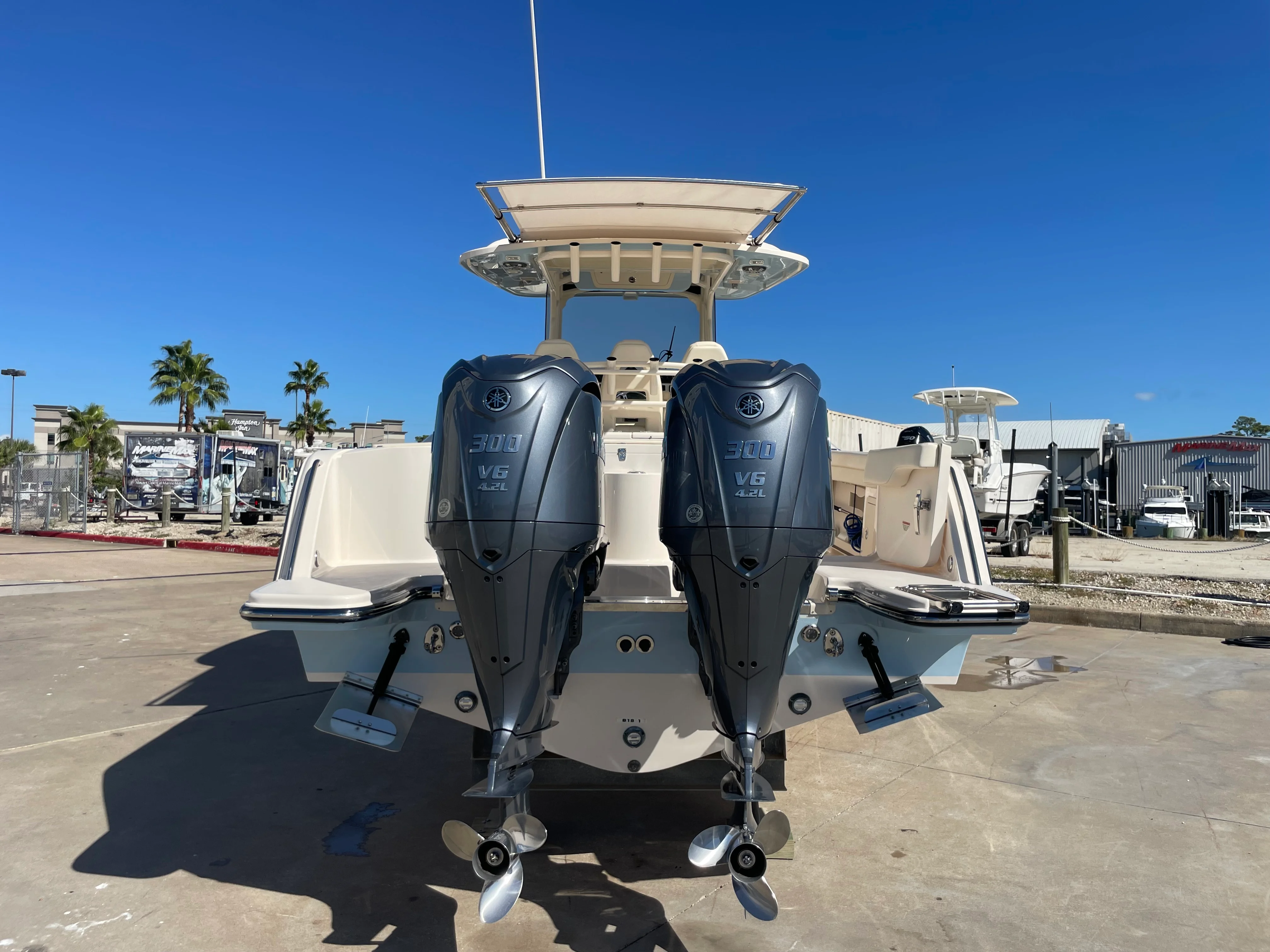 2023 Grady-White Canyon 326 Image Thumbnail #4