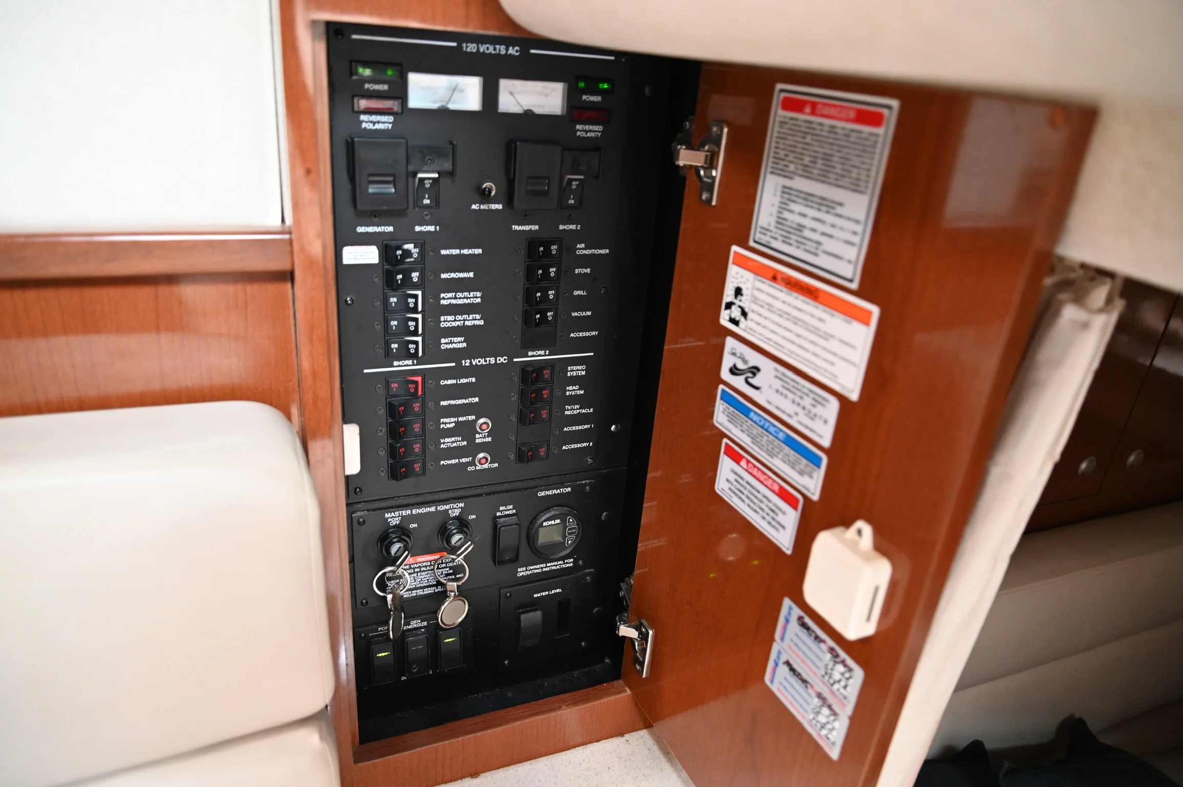 2008 Sea Ray 350 SUNDANCER Image Thumbnail #21