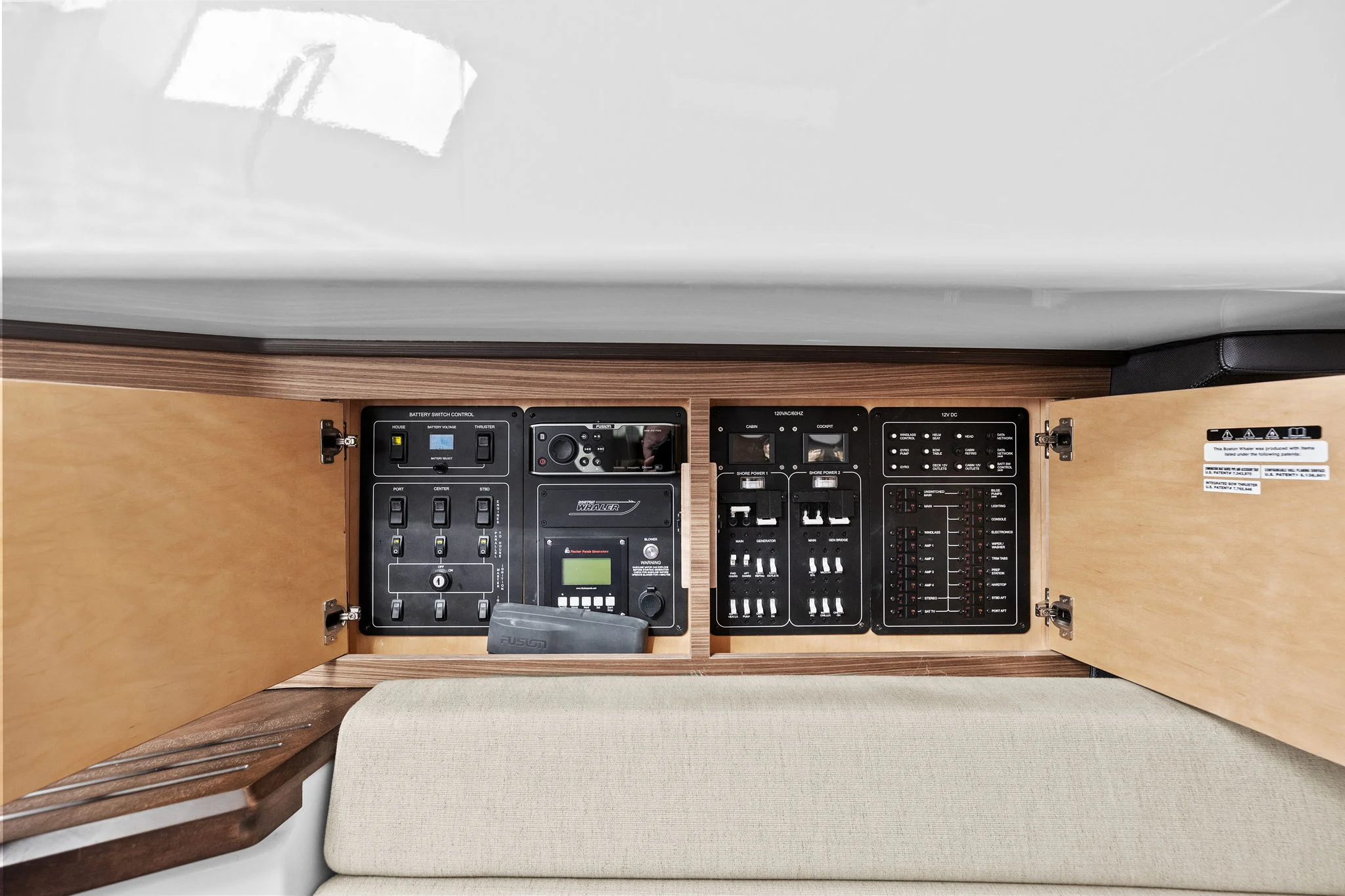 2022 Boston Whaler 420 Outrage Image Thumbnail #31