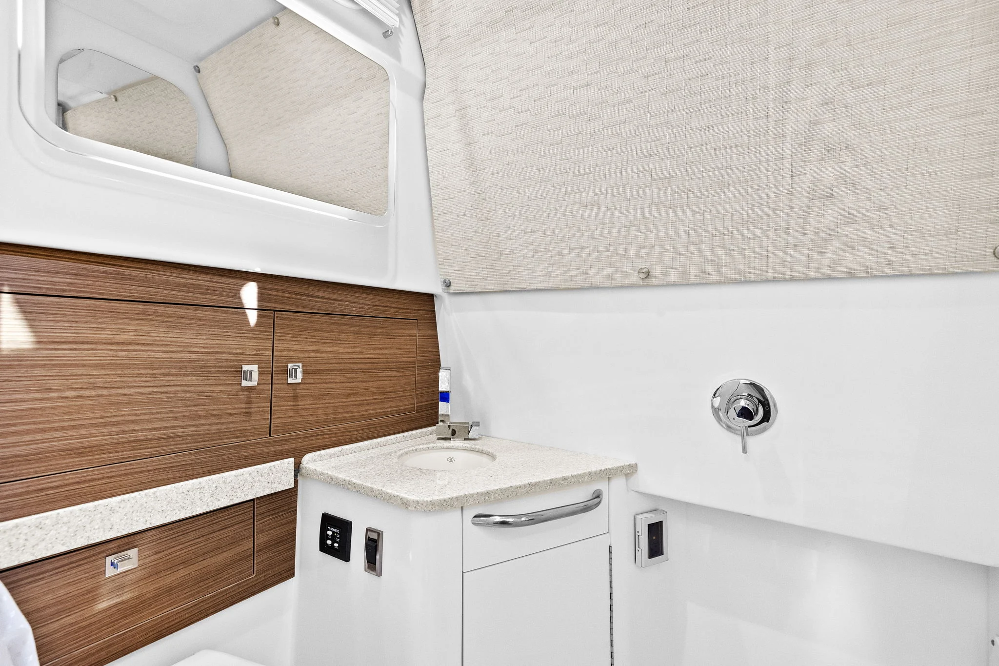 2022 Boston Whaler 420 Outrage Image Thumbnail #27