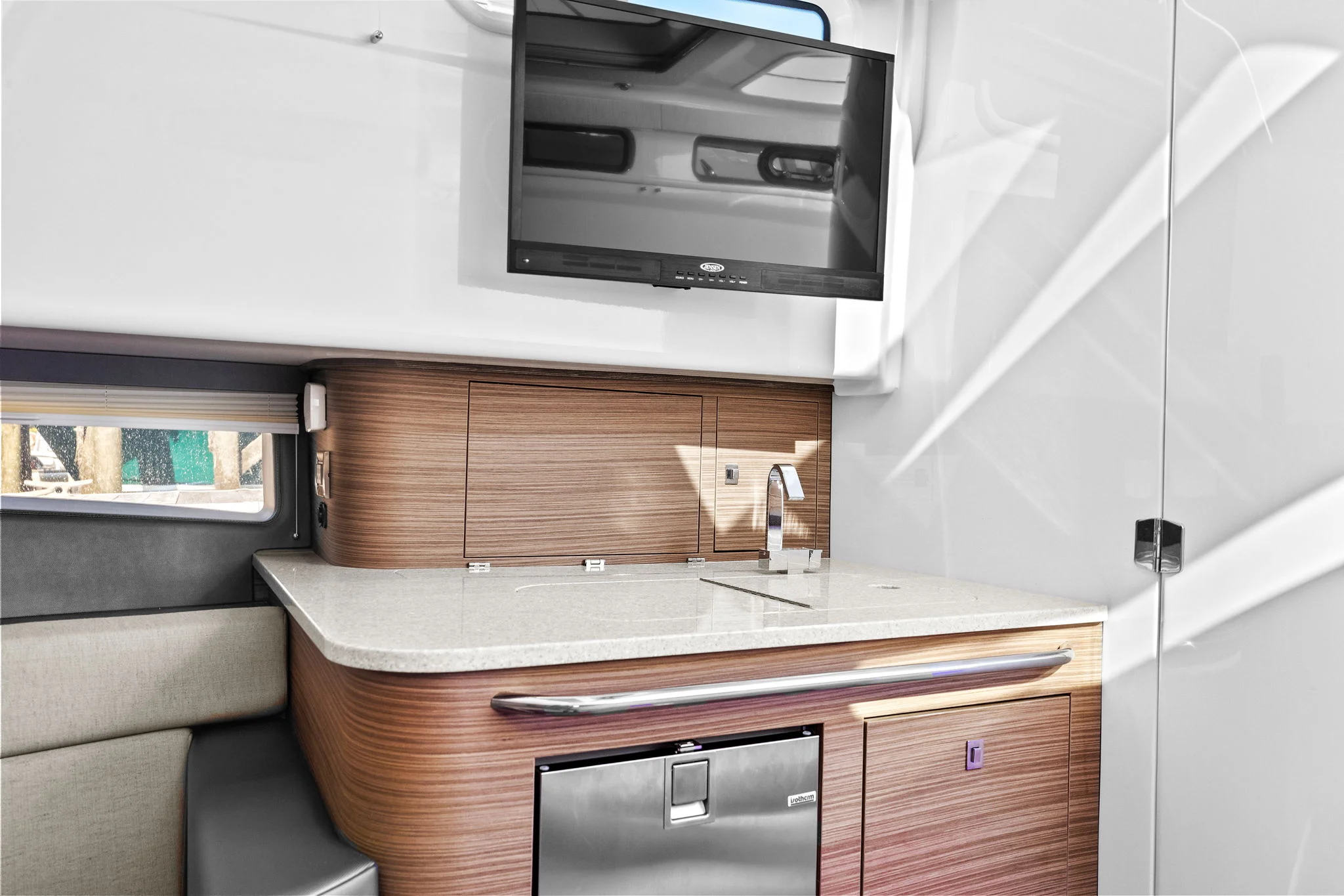 2022 Boston Whaler 420 Outrage Image Thumbnail #25