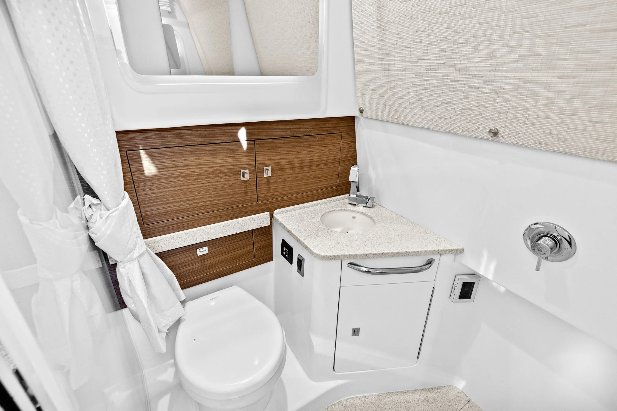 2022 Boston Whaler 420 Outrage Image Thumbnail #29