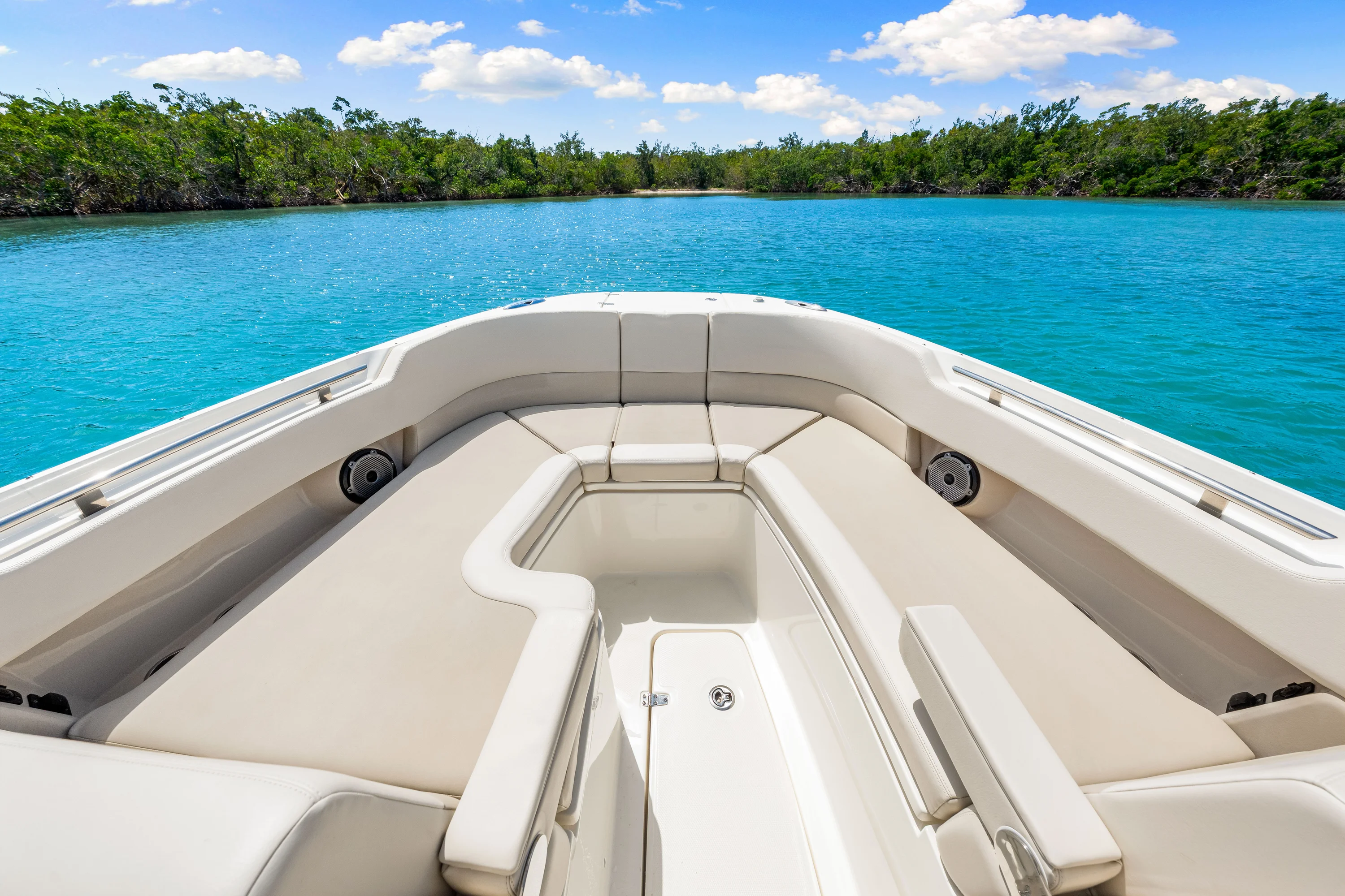 2023 Boston Whaler 320 Vantage Image Thumbnail #5