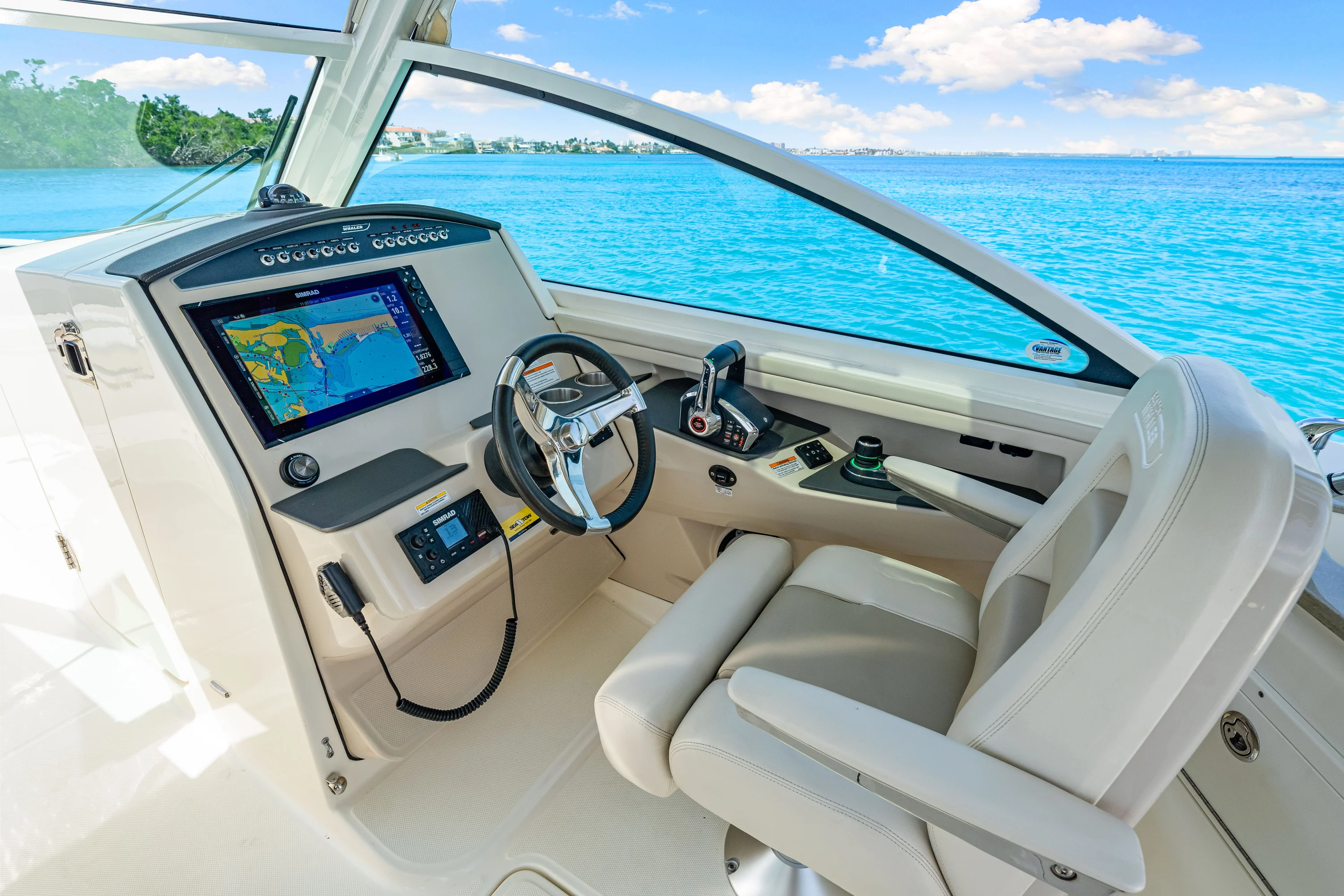 2023 Boston Whaler 320 Vantage Image Thumbnail #29