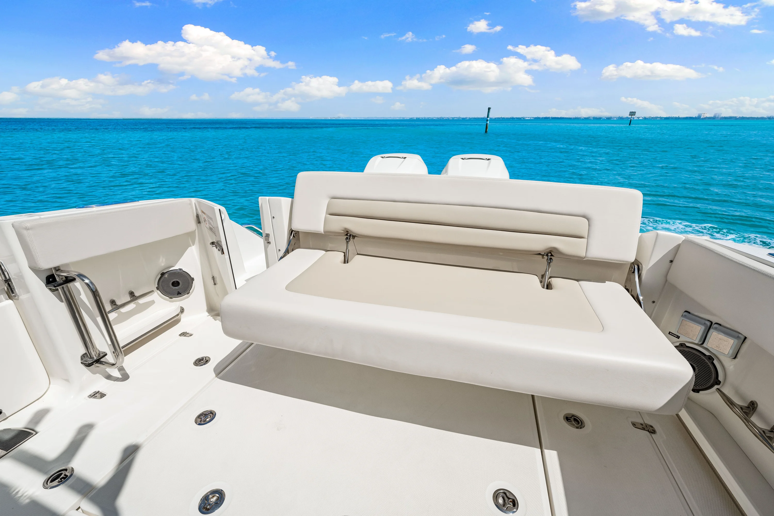 2023 Boston Whaler 320 Vantage Image Thumbnail #22