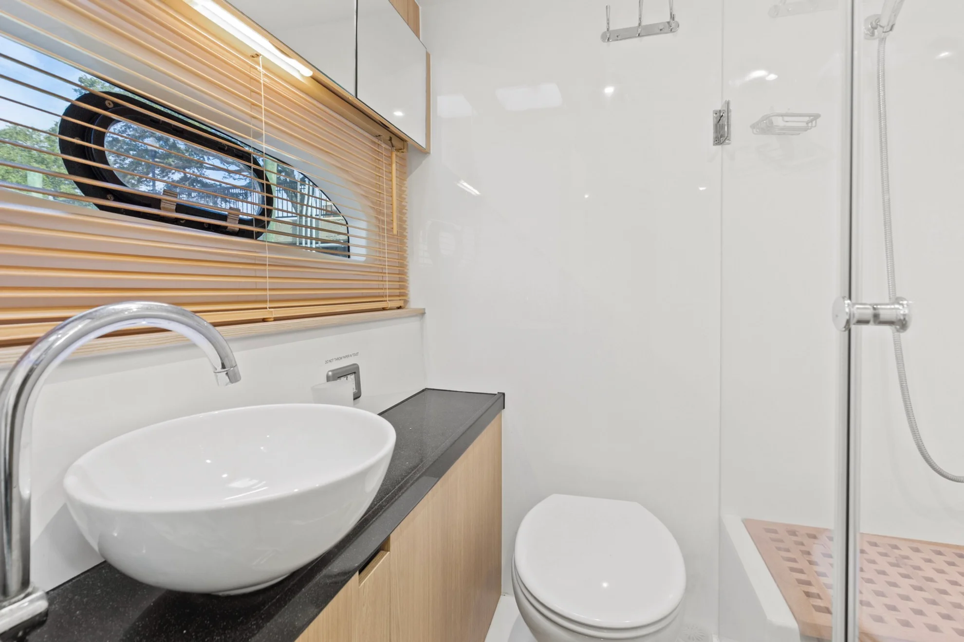 2018 Aquila 44 Image Thumbnail #35