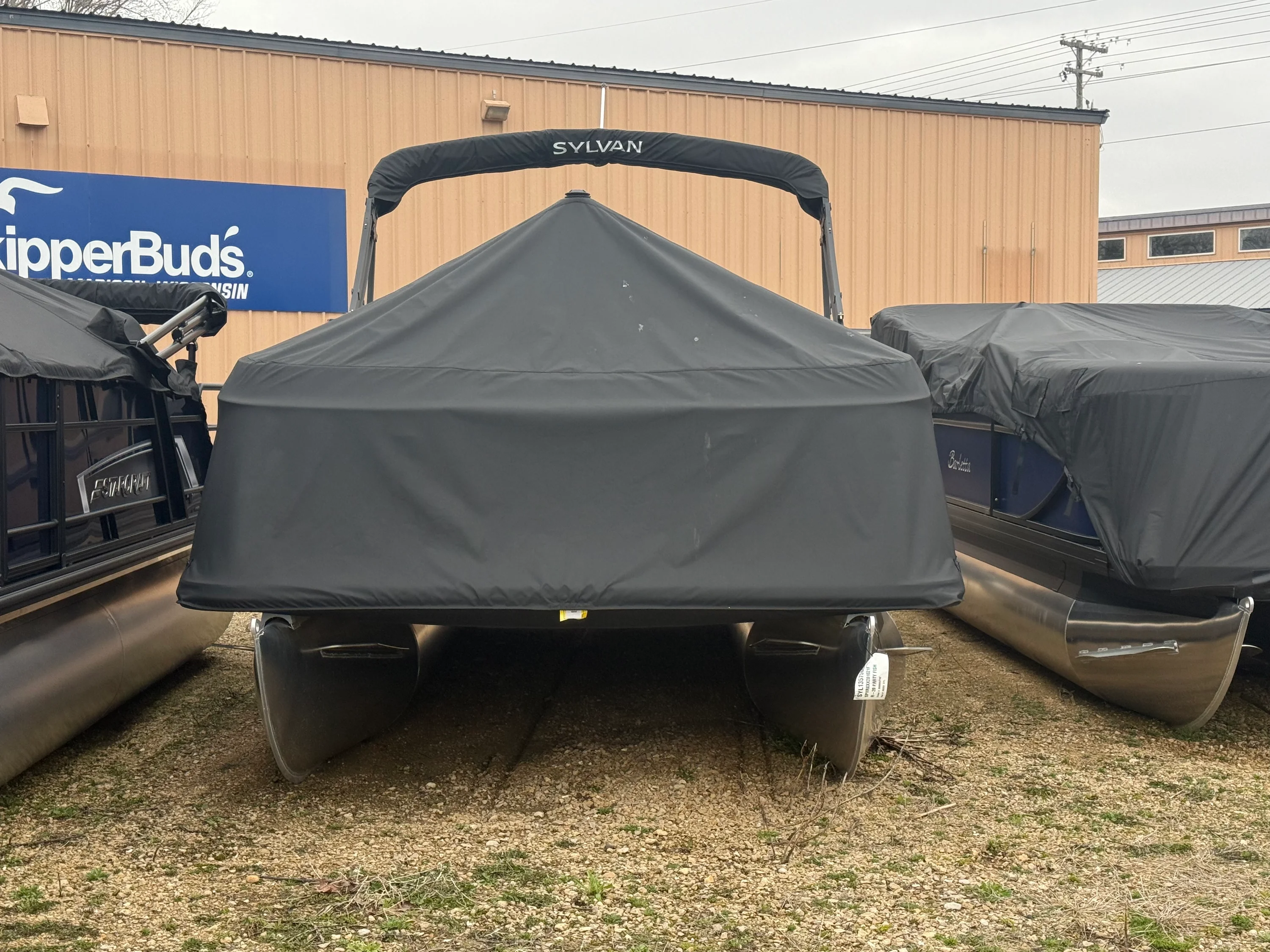 2026 Sylvan R-20 PARTY FISH Image Thumbnail #17