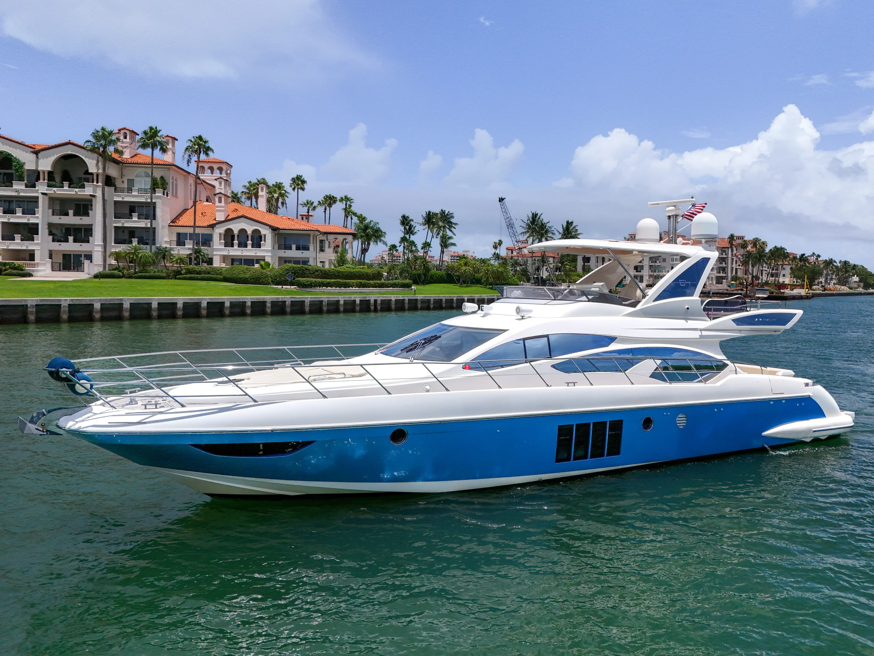 2012 Azimut 64 FLY Image Thumbnail #3