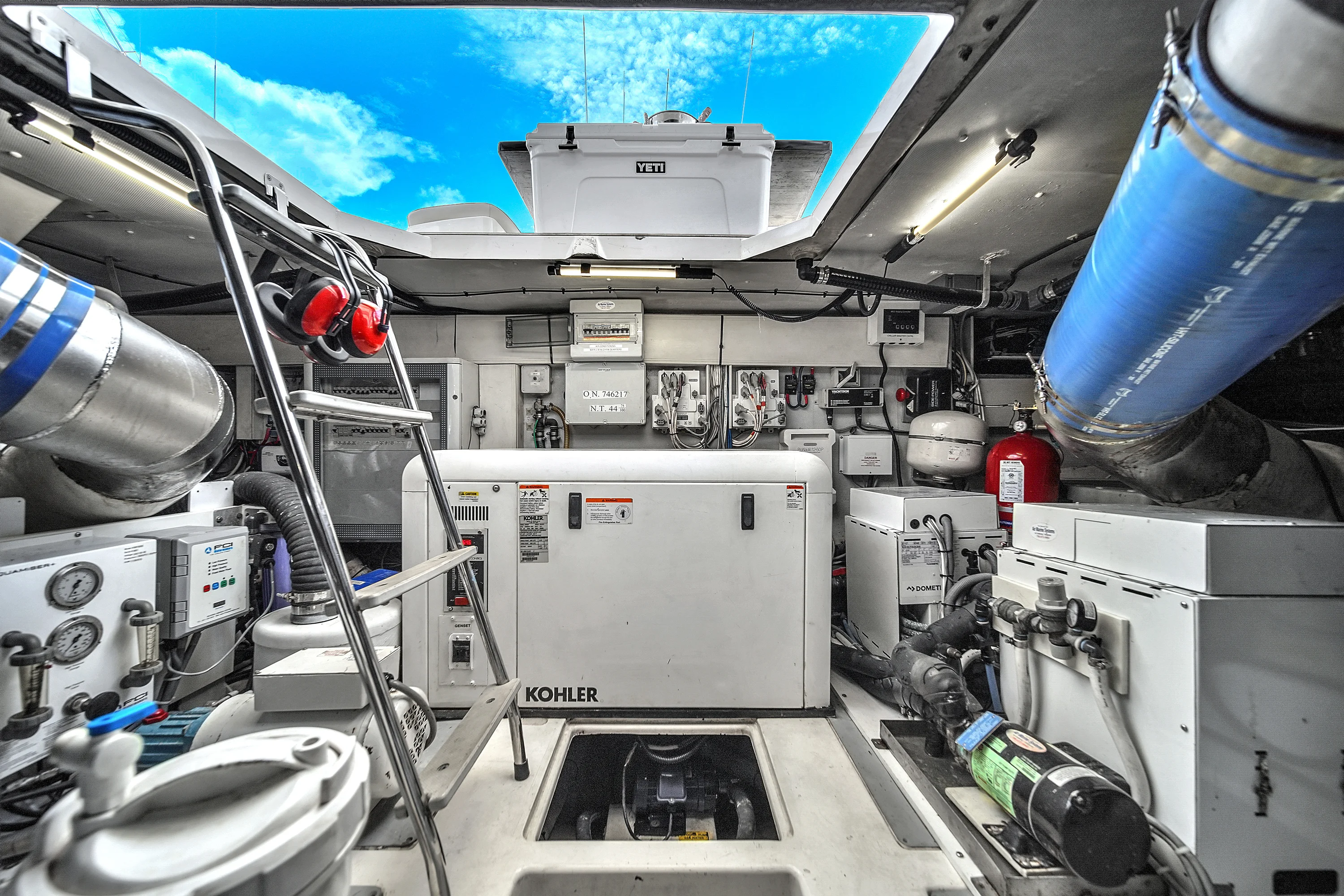 2012 Azimut 64 FLY Image Thumbnail #87