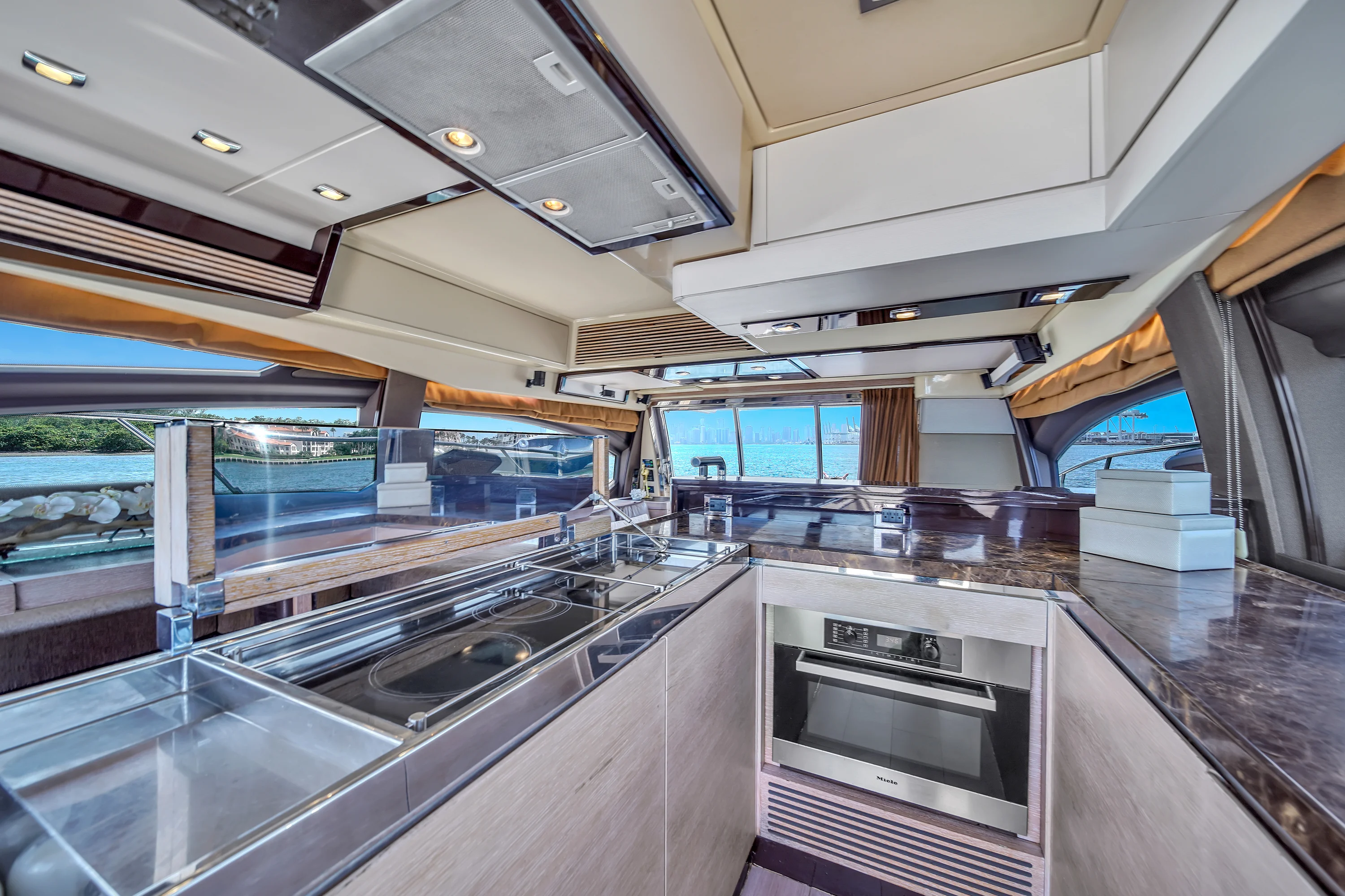 2012 Azimut 64 FLY Image Thumbnail #63