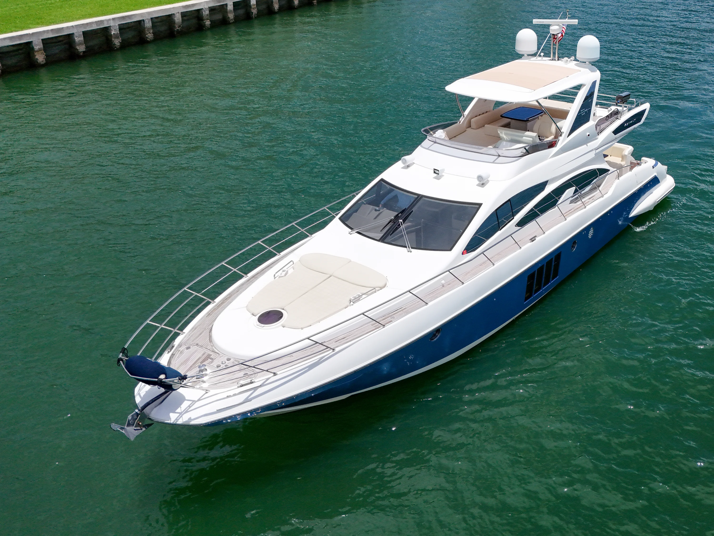 2012 Azimut 64 FLY Image Thumbnail #12
