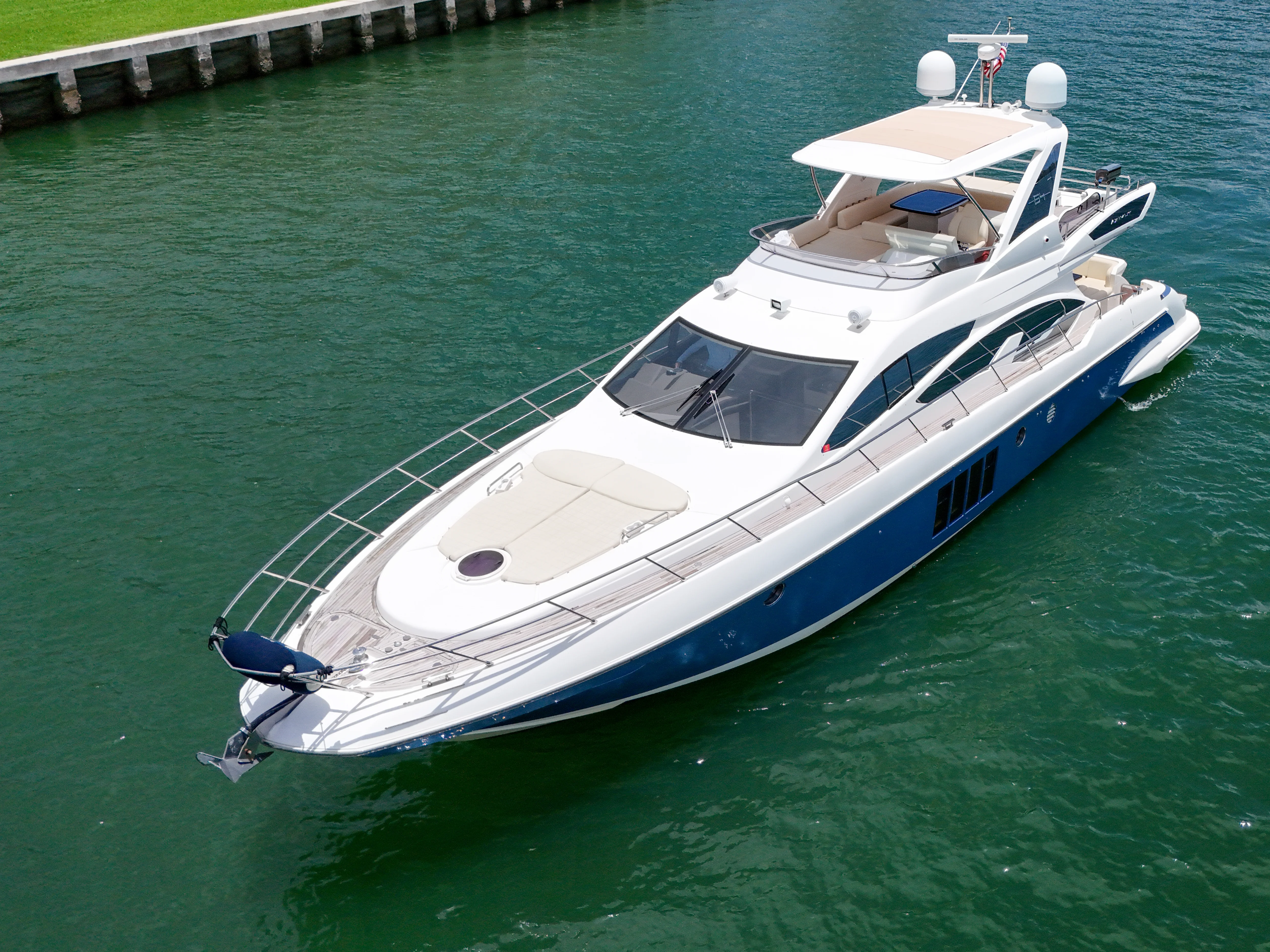 2012 Azimut 64 FLY Image Thumbnail #12