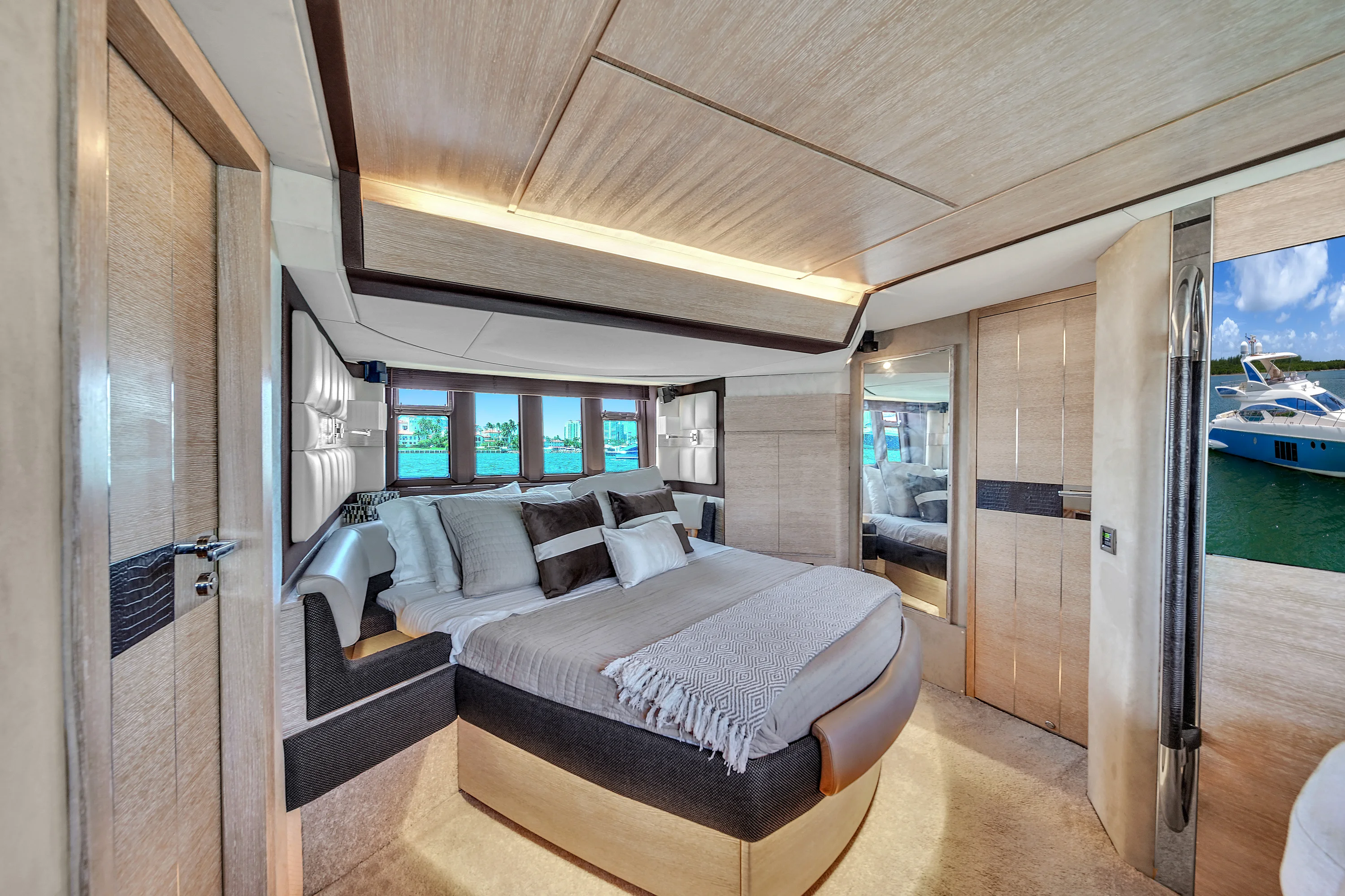 2012 Azimut 64 FLY Image Thumbnail #81