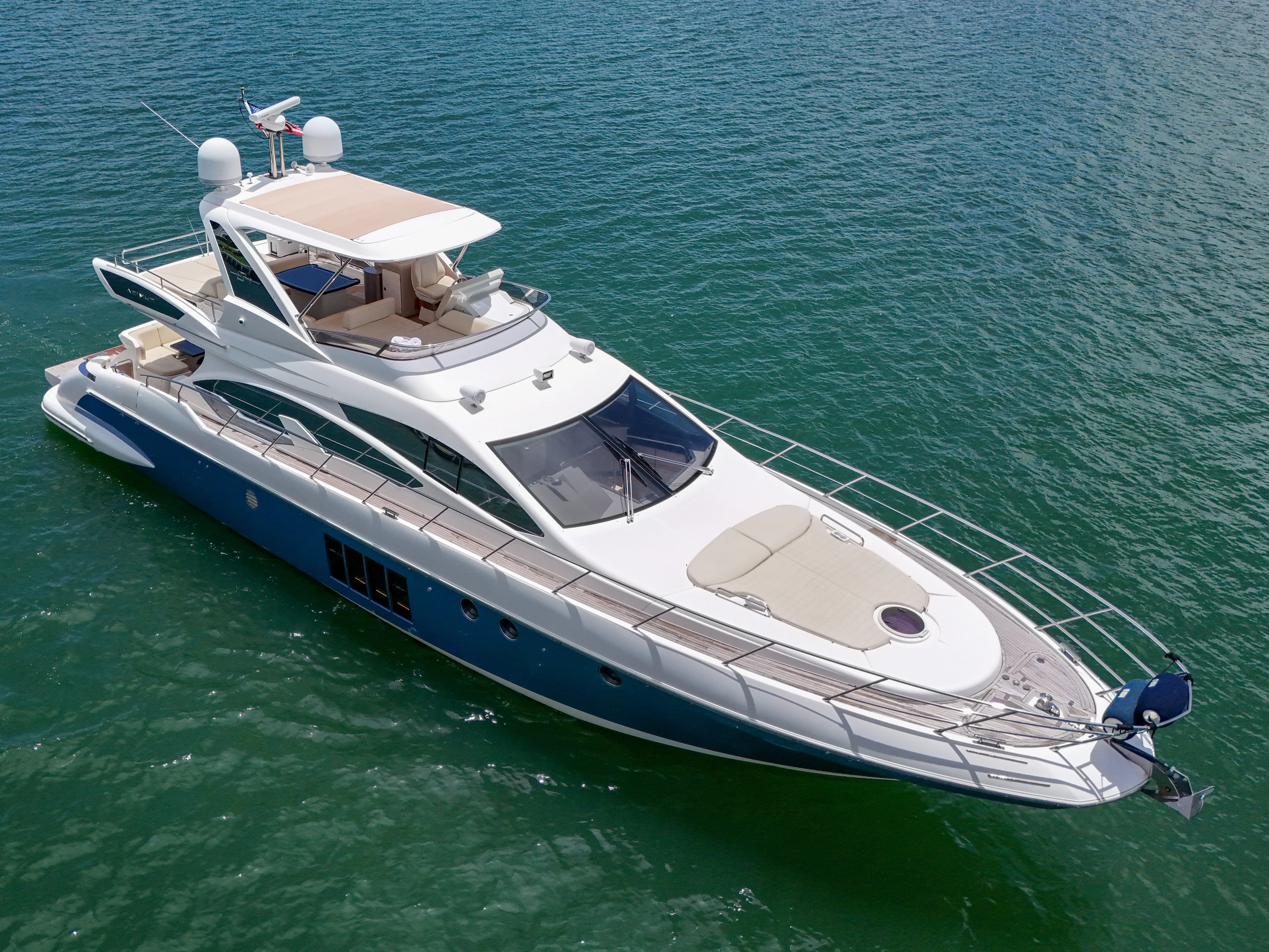 2012 Azimut 64 FLY Image Thumbnail #10
