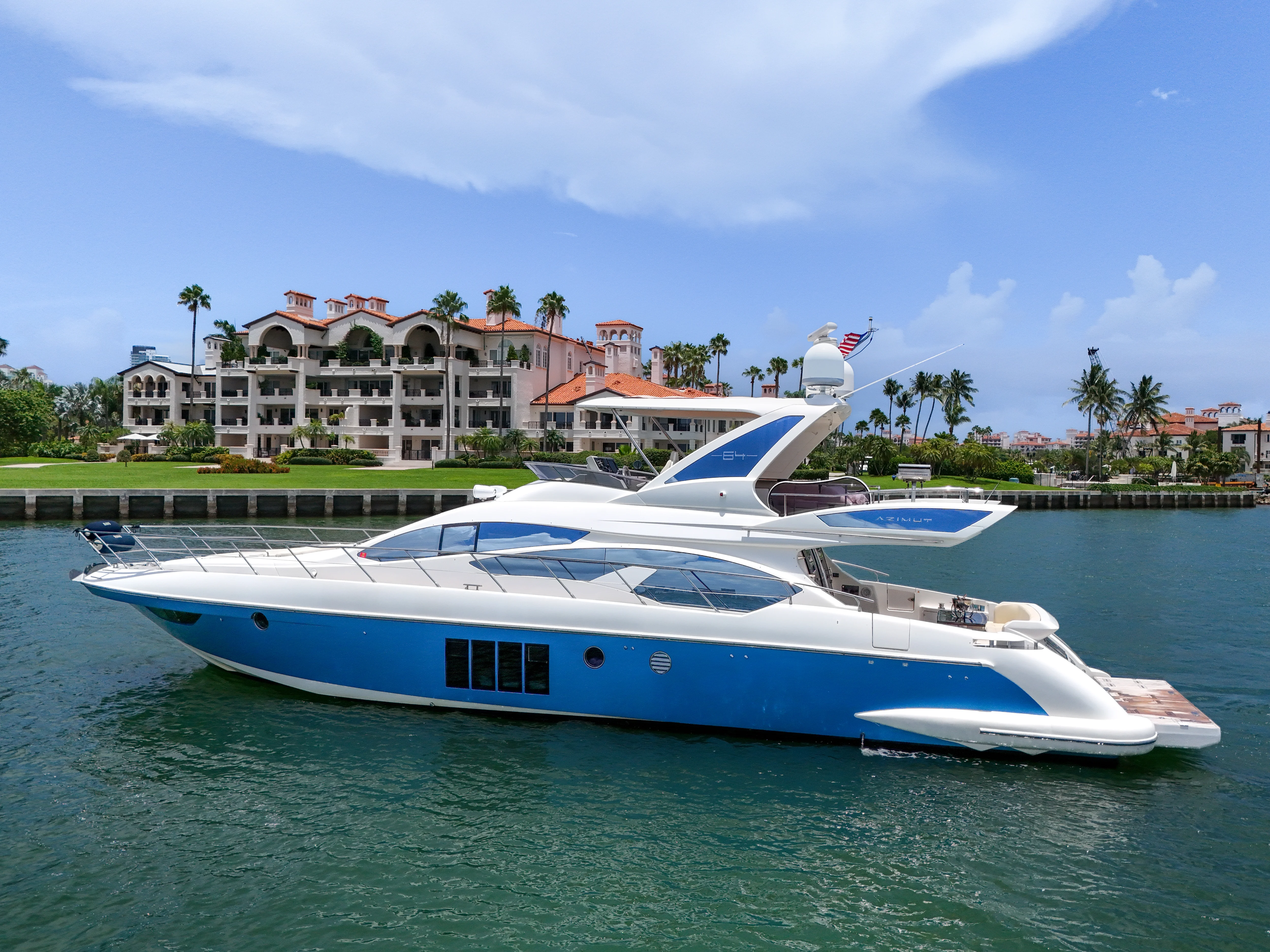 2012 Azimut 64 FLY Image Thumbnail #1