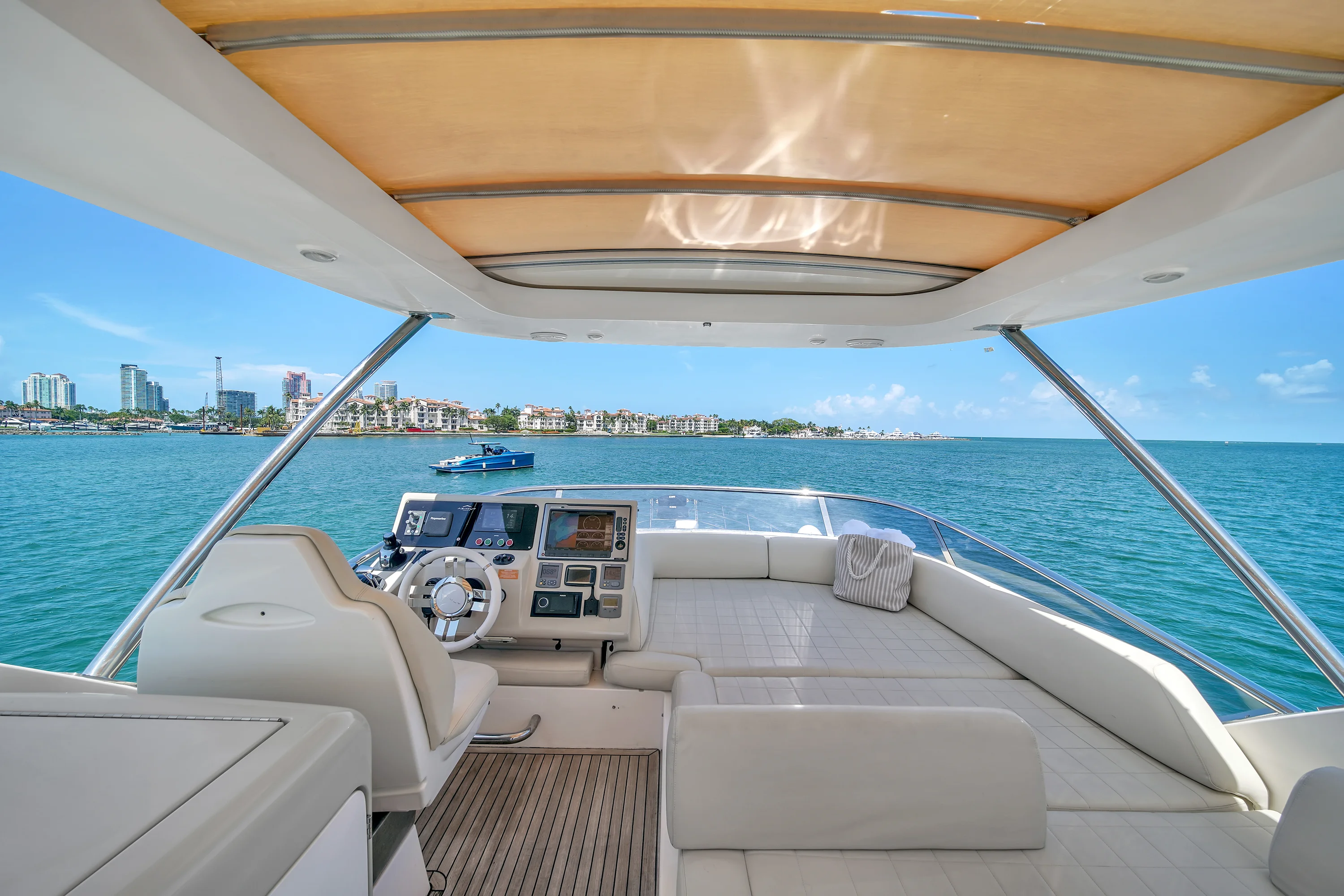 2012 Azimut 64 FLY Image Thumbnail #39