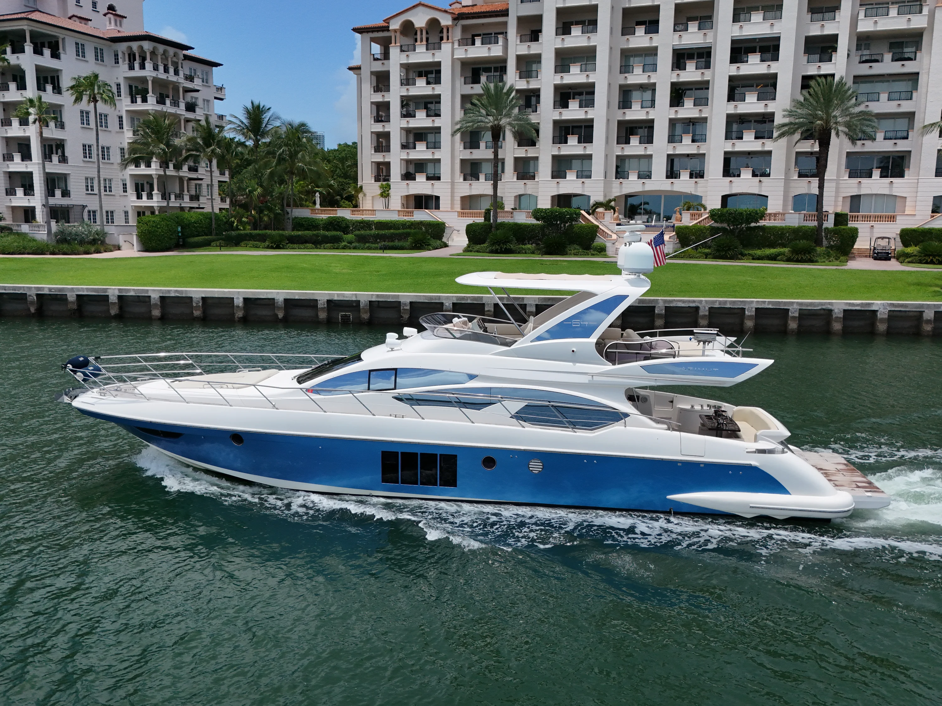 2012 Azimut 64 FLY Image Thumbnail #21