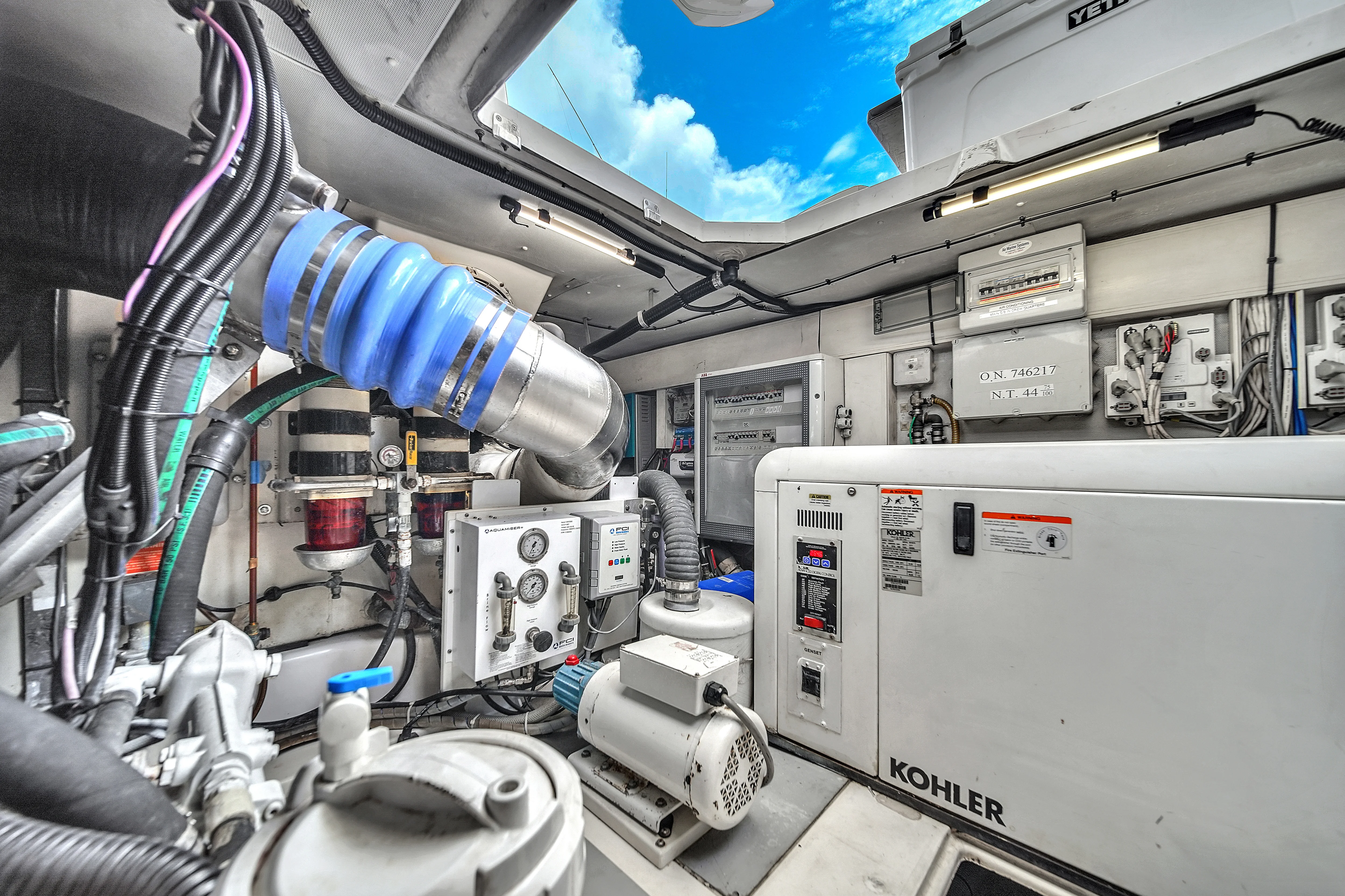 2012 Azimut 64 FLY Image Thumbnail #88