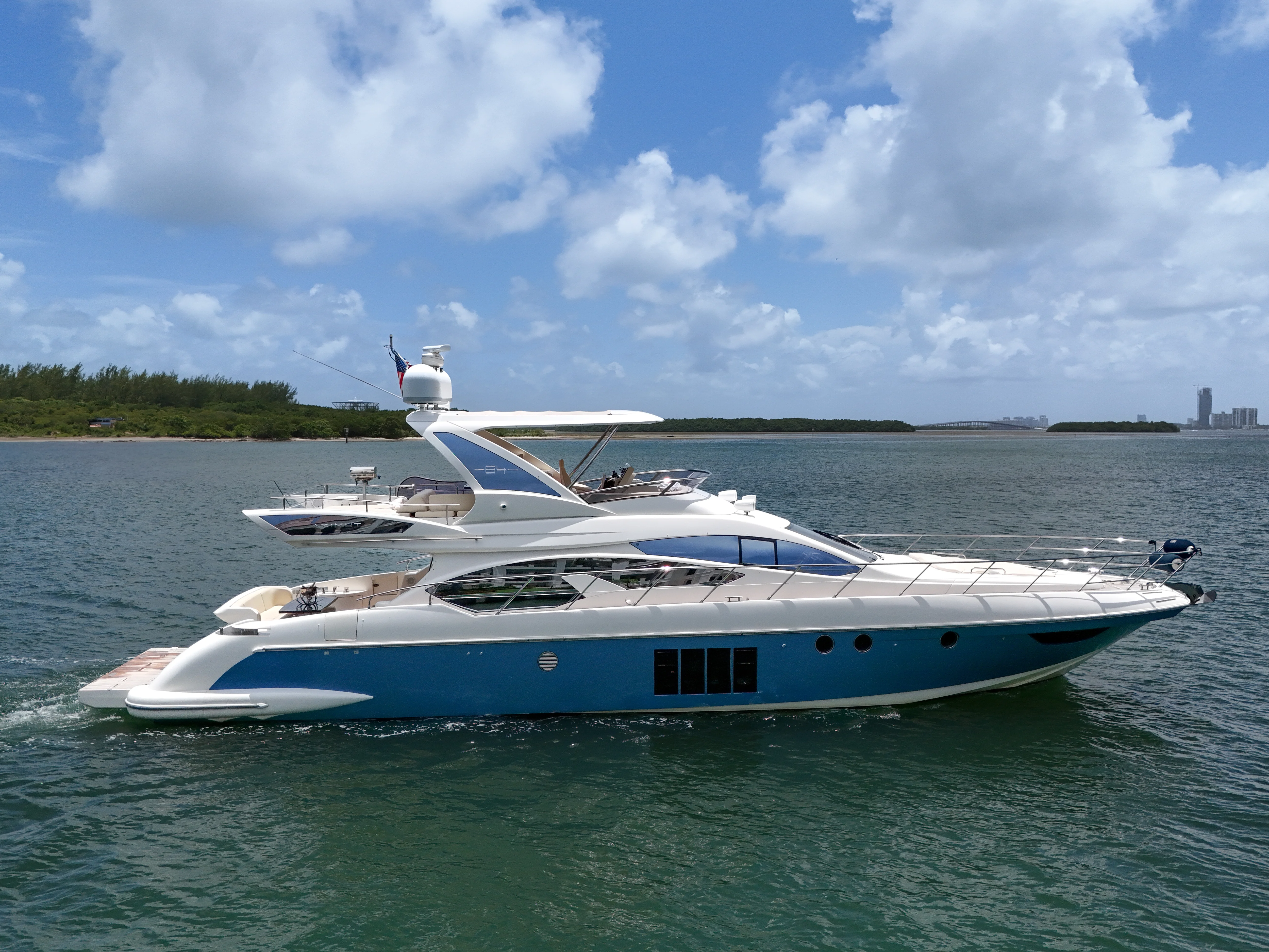 2012 Azimut 64 FLY Image Thumbnail #7
