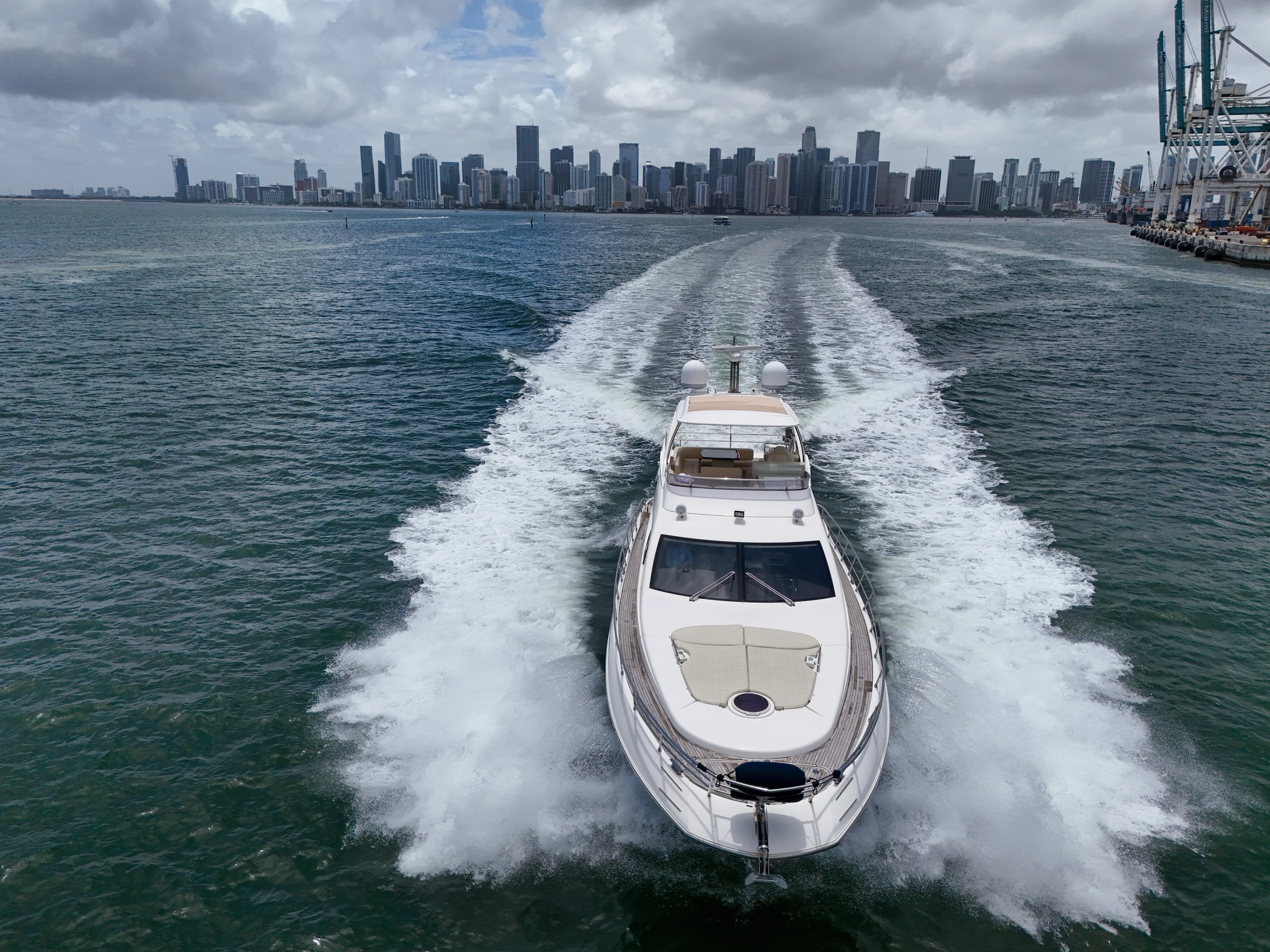 2012 Azimut 64 FLY Image Thumbnail #25