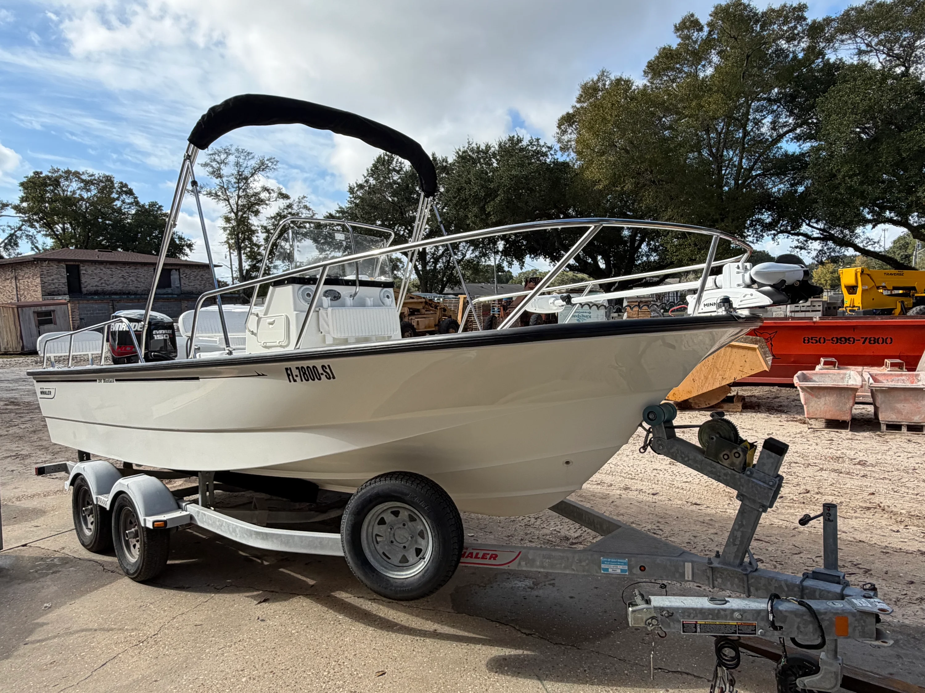 2015 Boston Whaler 190 MONTAUAK Image Thumbnail #3