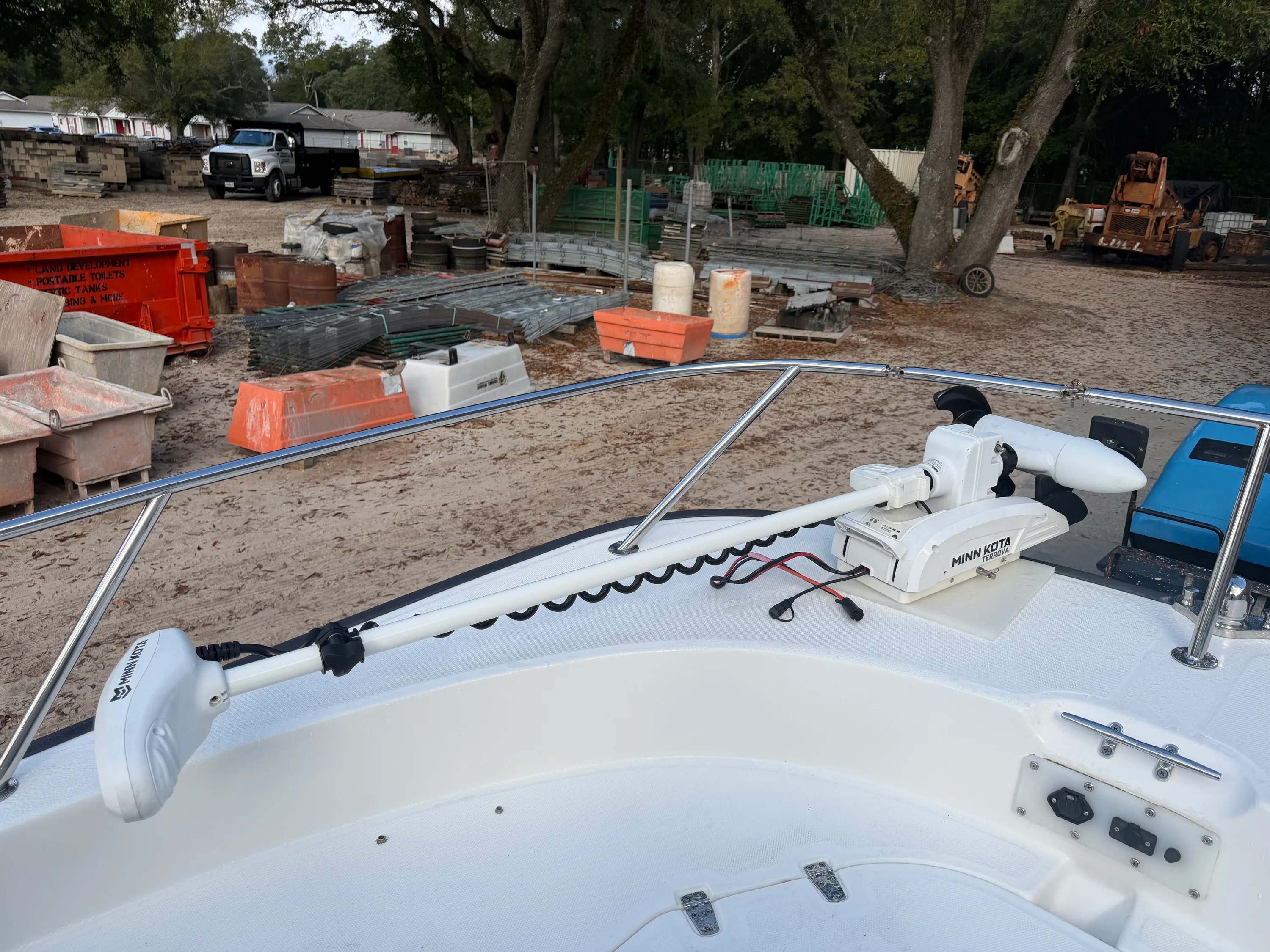 2015 Boston Whaler 190 MONTAUAK Image Thumbnail #9