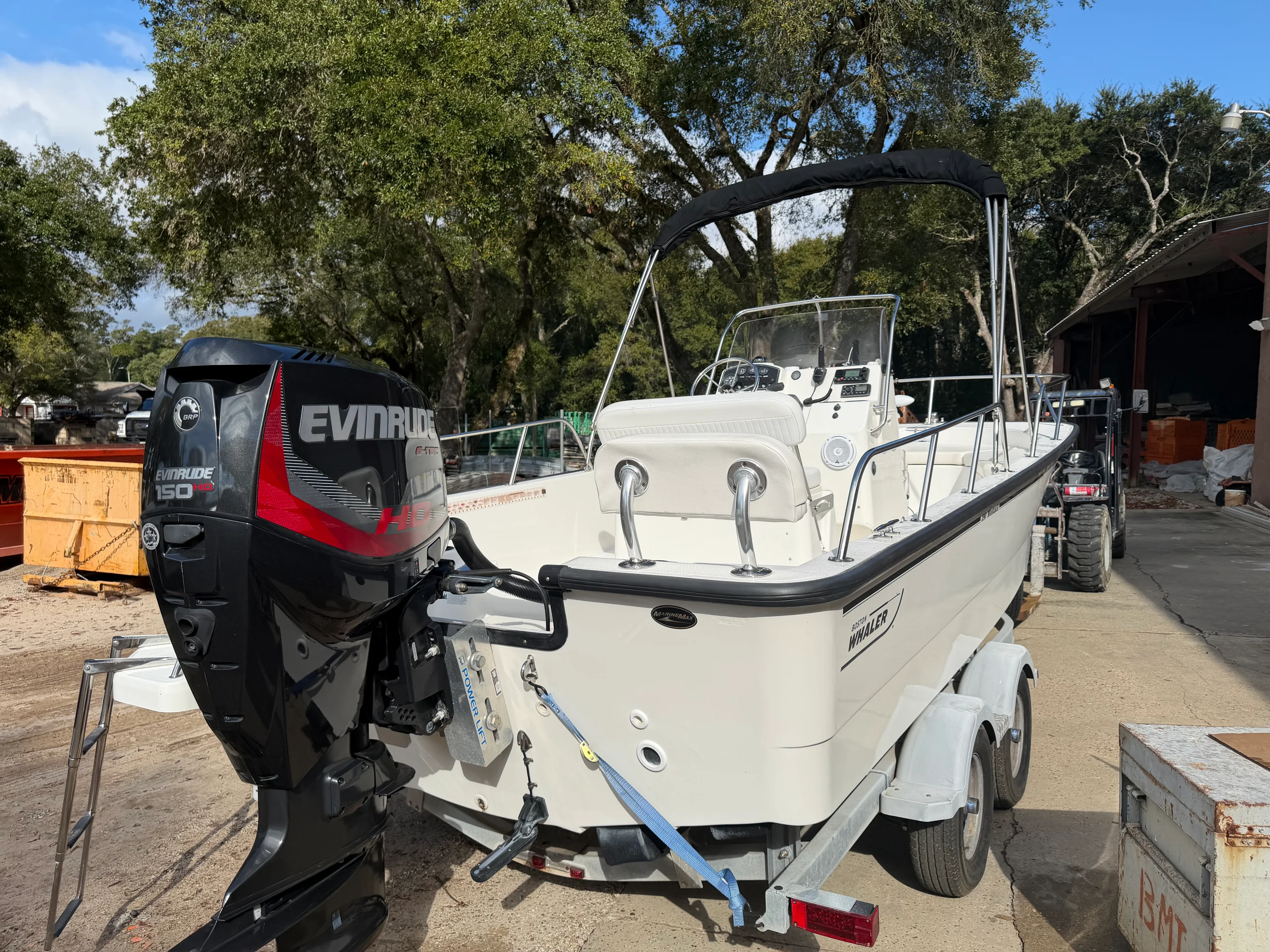 2015 Boston Whaler 190 MONTAUAK Image Thumbnail #6