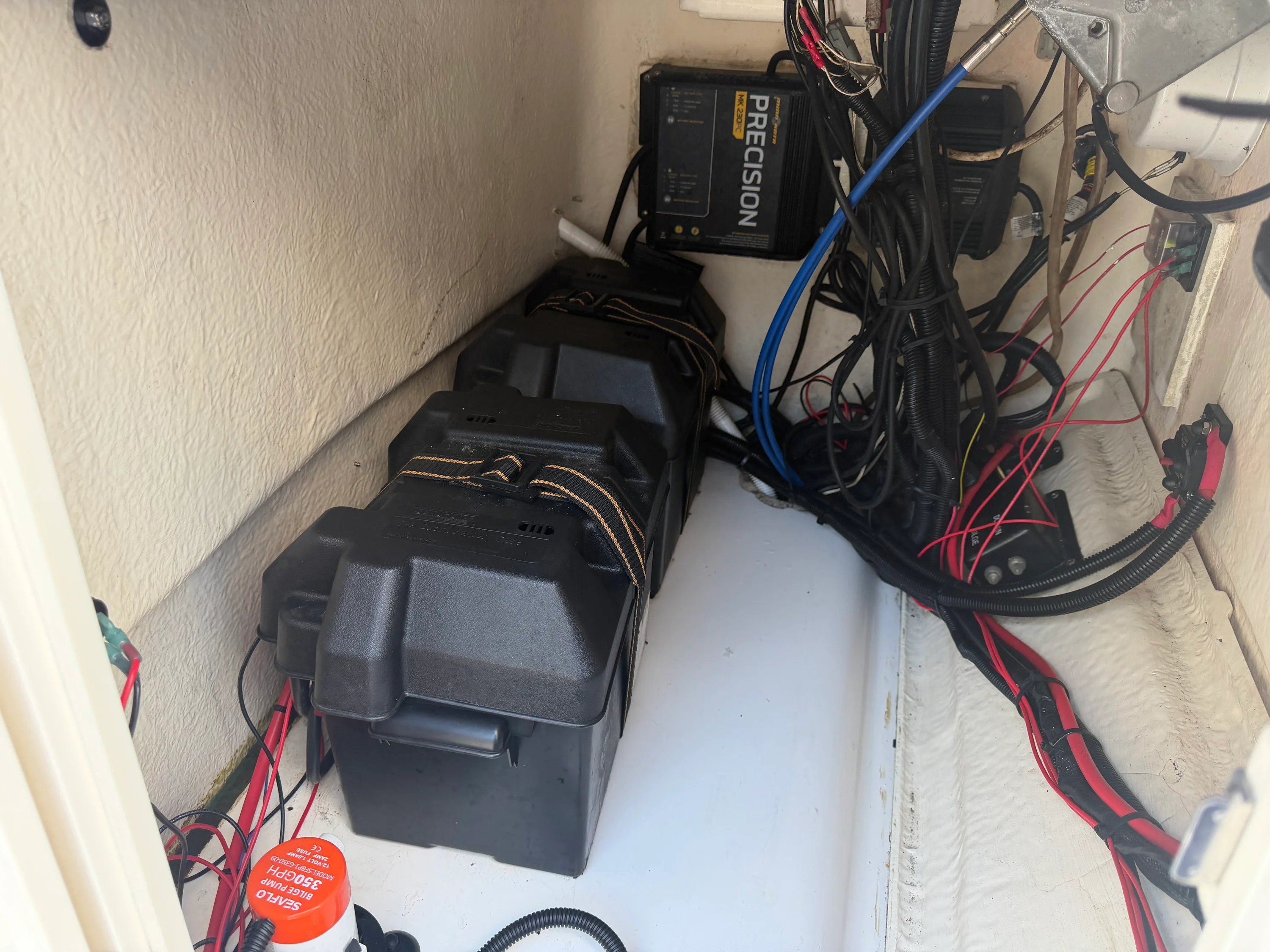 2015 Boston Whaler 190 MONTAUAK Image Thumbnail #14