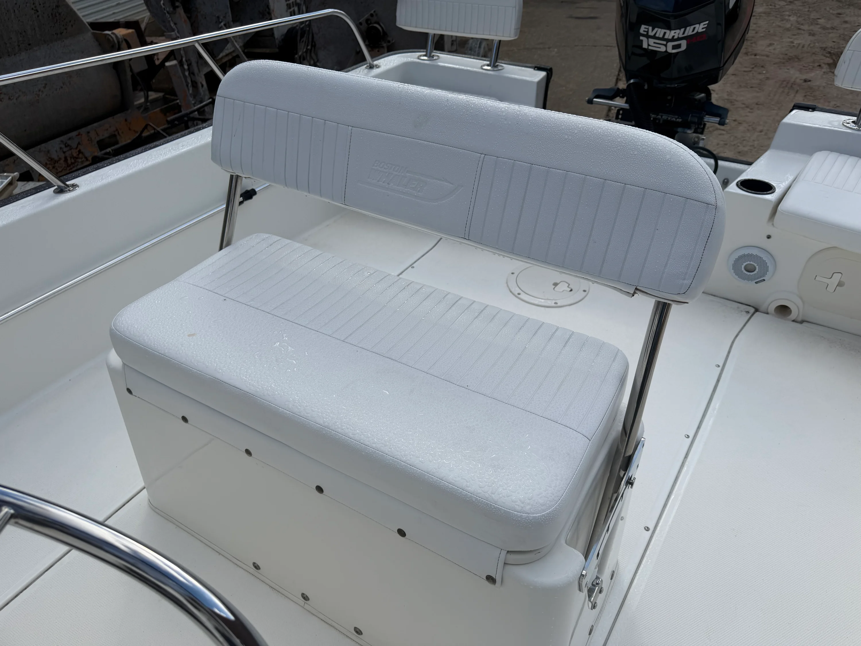 2015 Boston Whaler 190 MONTAUAK Image Thumbnail #30