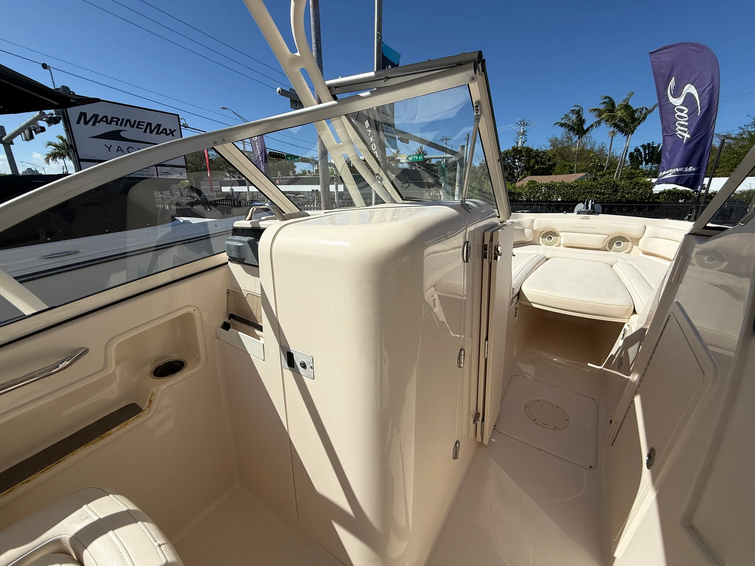 2017 Grady-White 235 FREEDOM Image Thumbnail #14