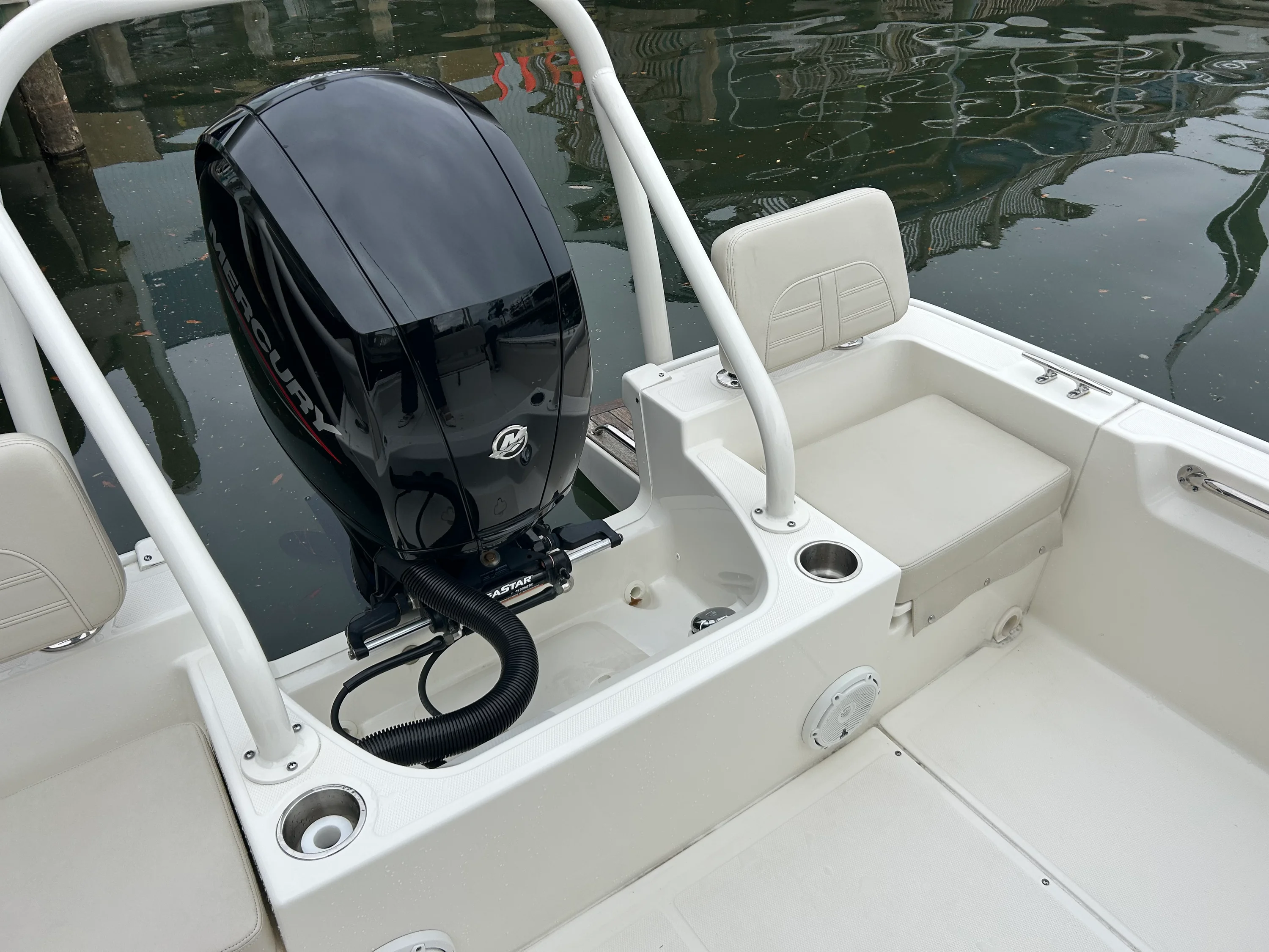 2024 Boston Whaler 19 MTK Image Thumbnail #13