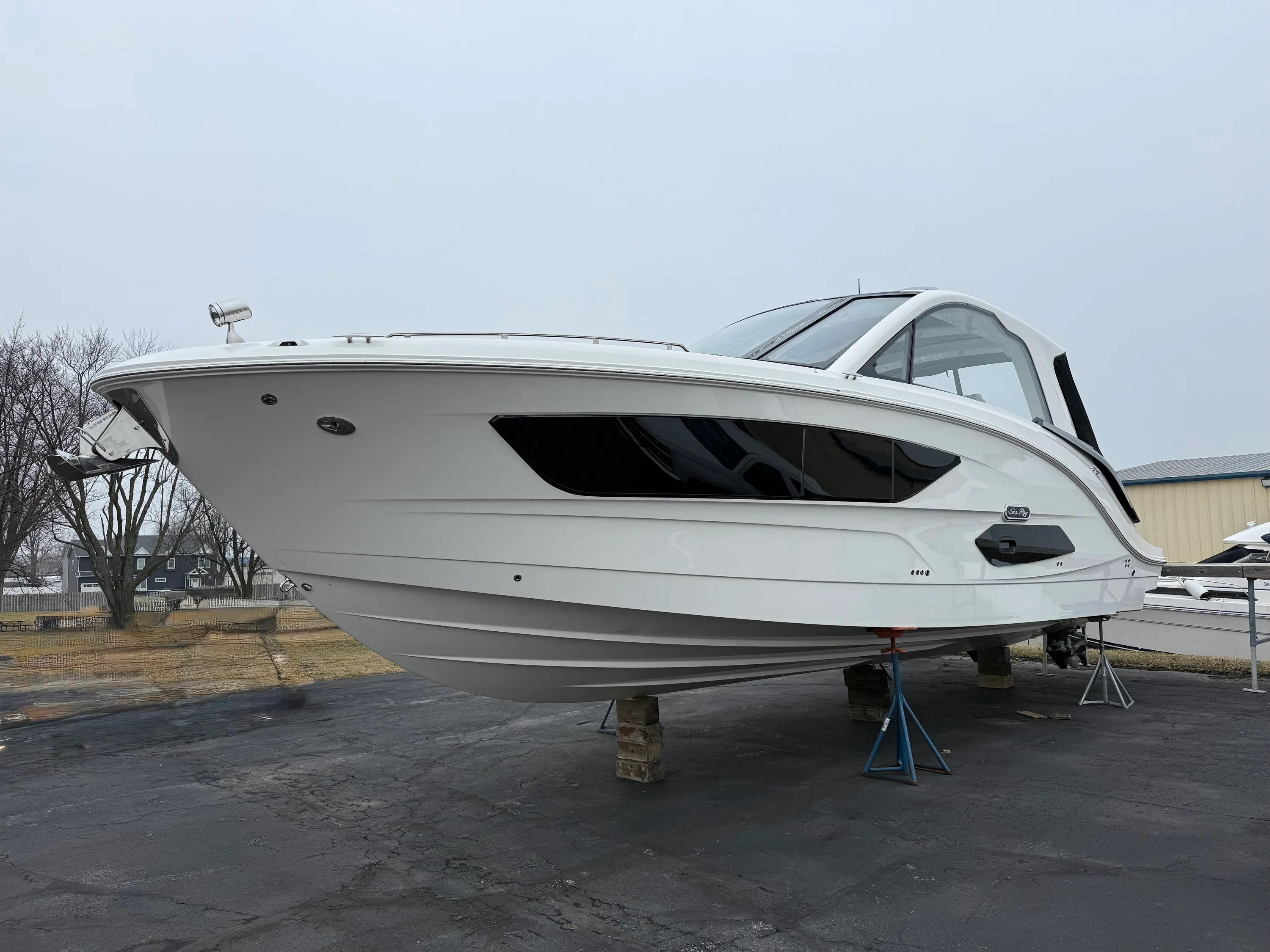 2026 Sea Ray Sundancer 370 Image Thumbnail #2