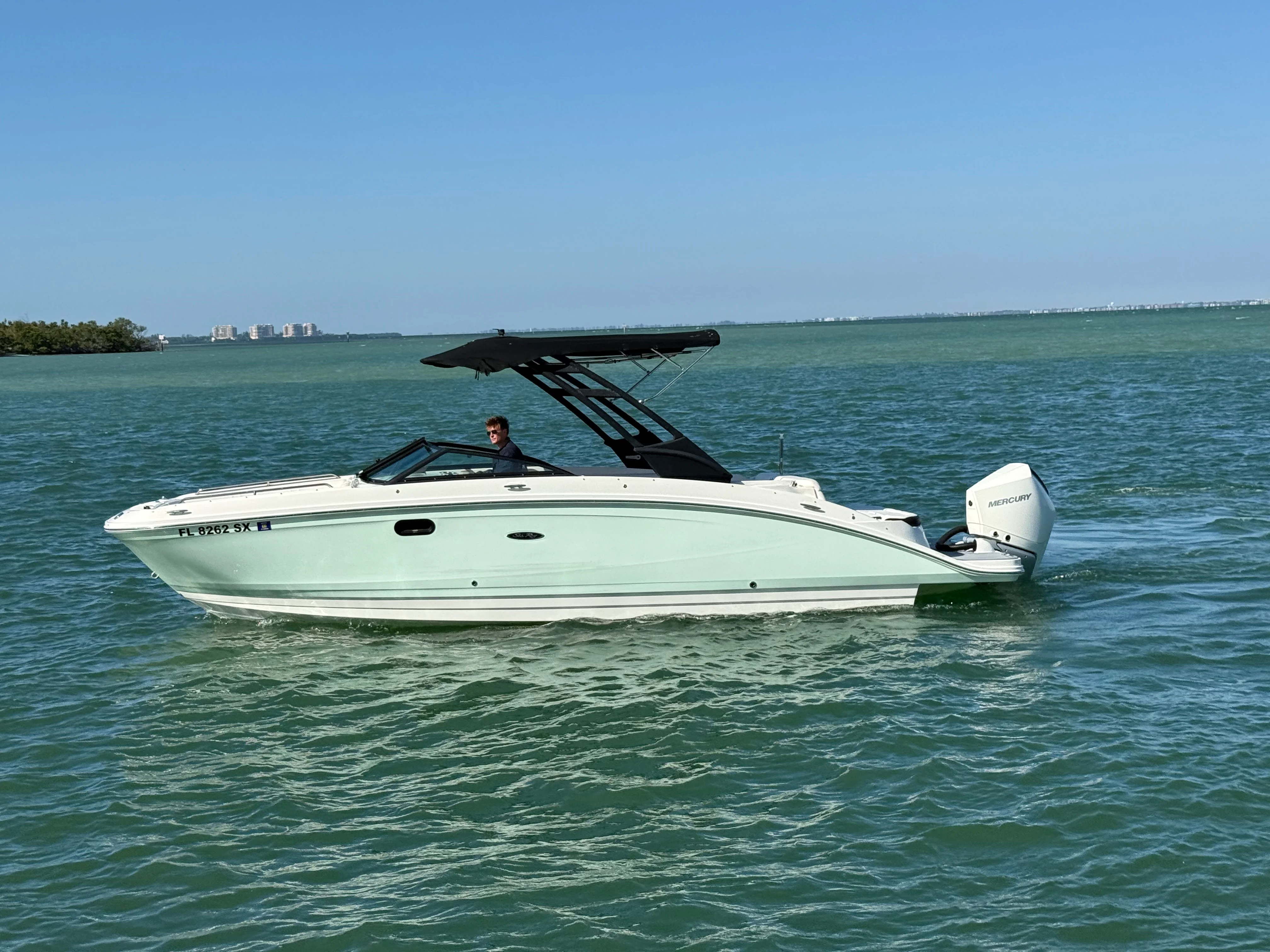 2021 Sea Ray 270 SDX OUTBOARD Image Thumbnail #13