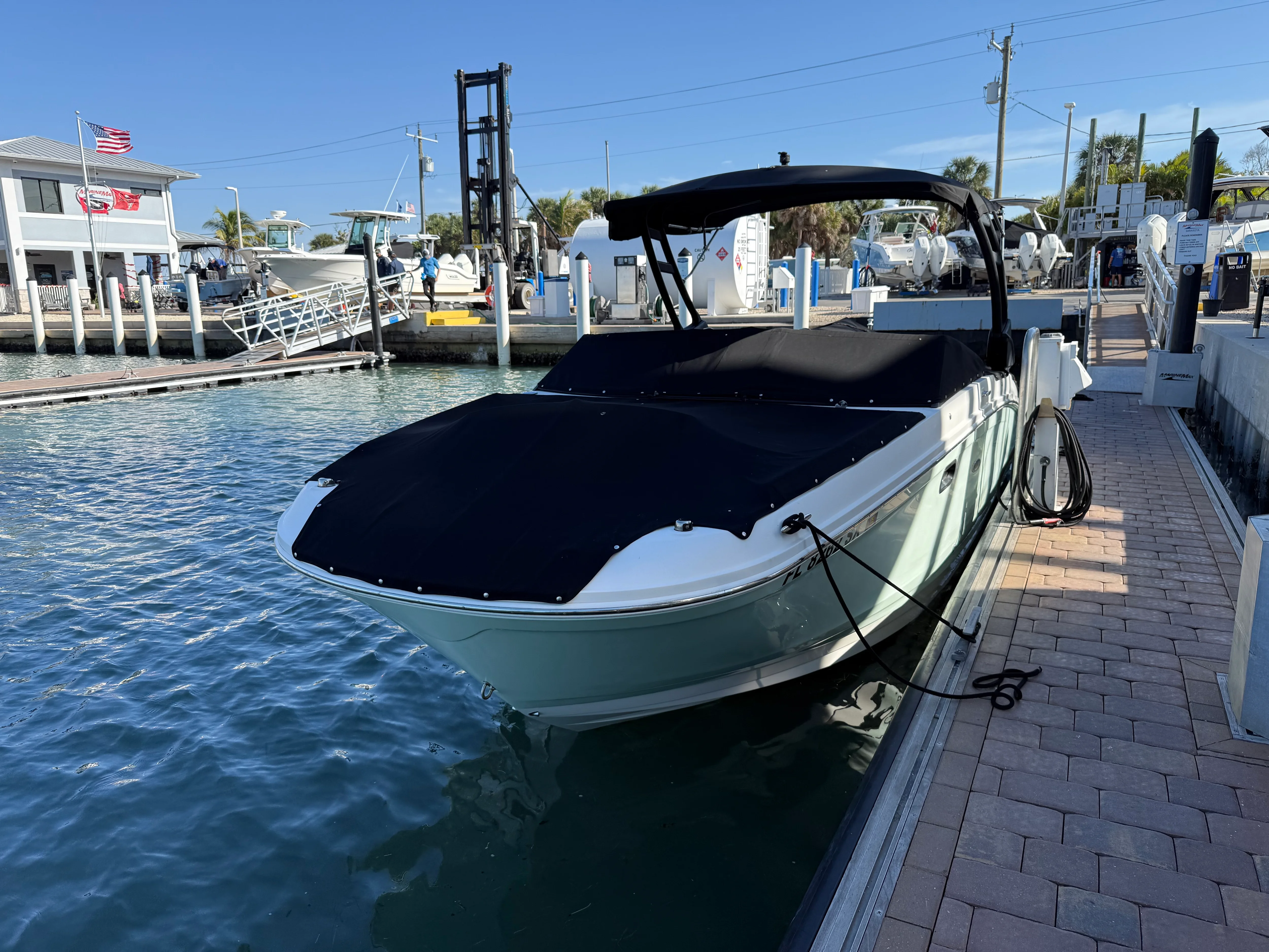 2021 Sea Ray 270 SDX OUTBOARD Image Thumbnail #12