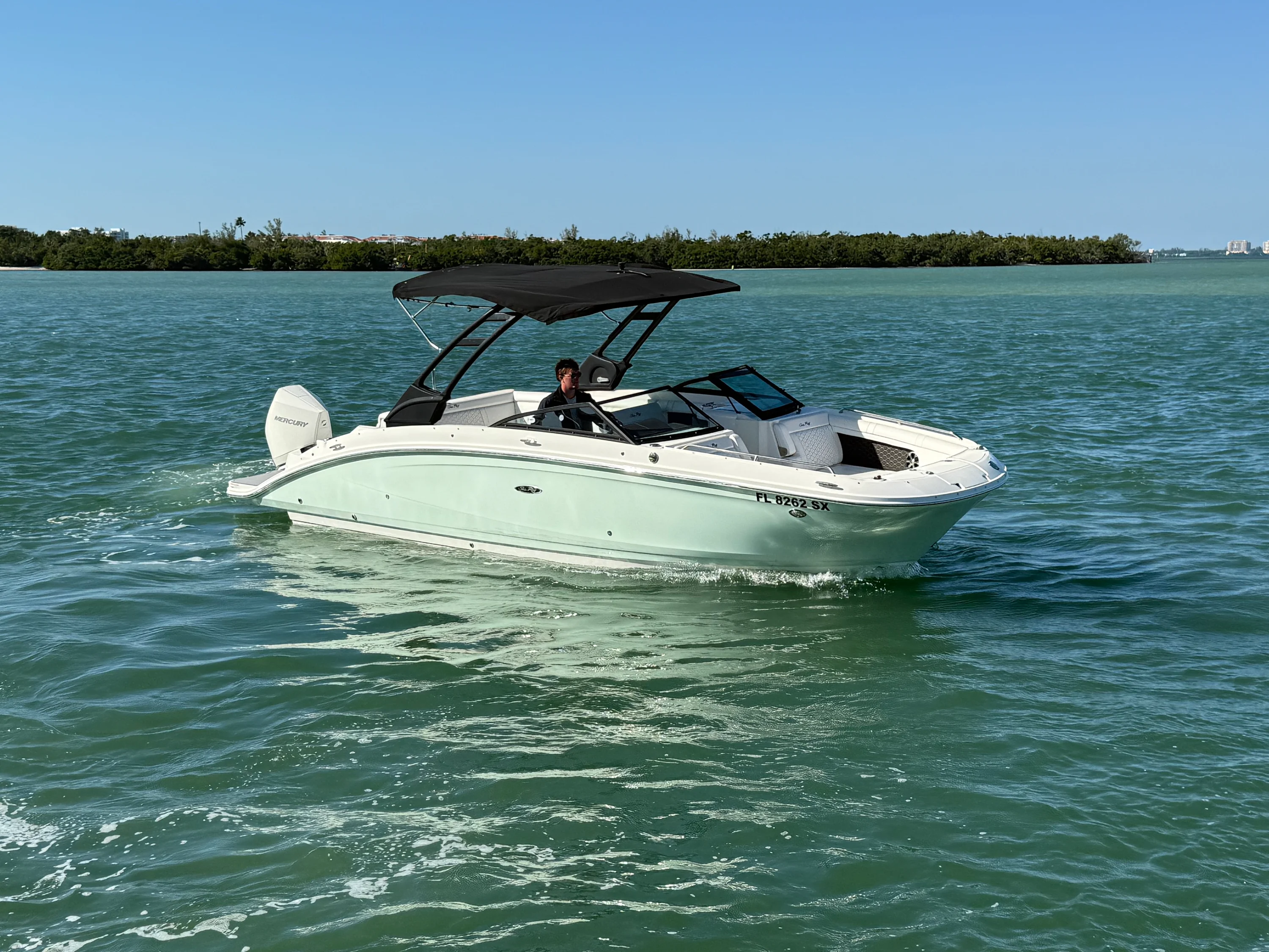 2021 Sea Ray 270 SDX OUTBOARD Image Thumbnail #0