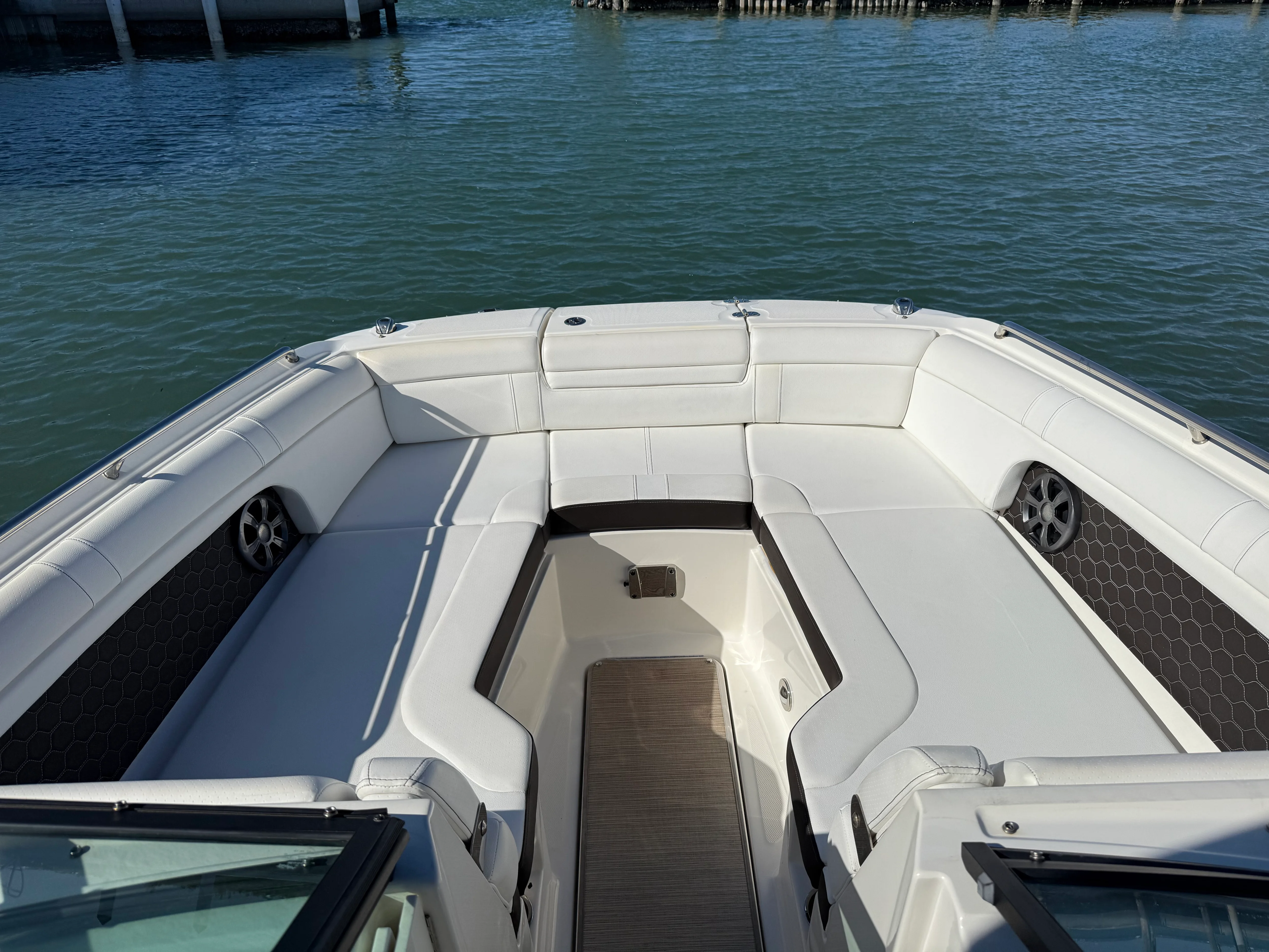 2021 Sea Ray 270 SDX OUTBOARD Image Thumbnail #11
