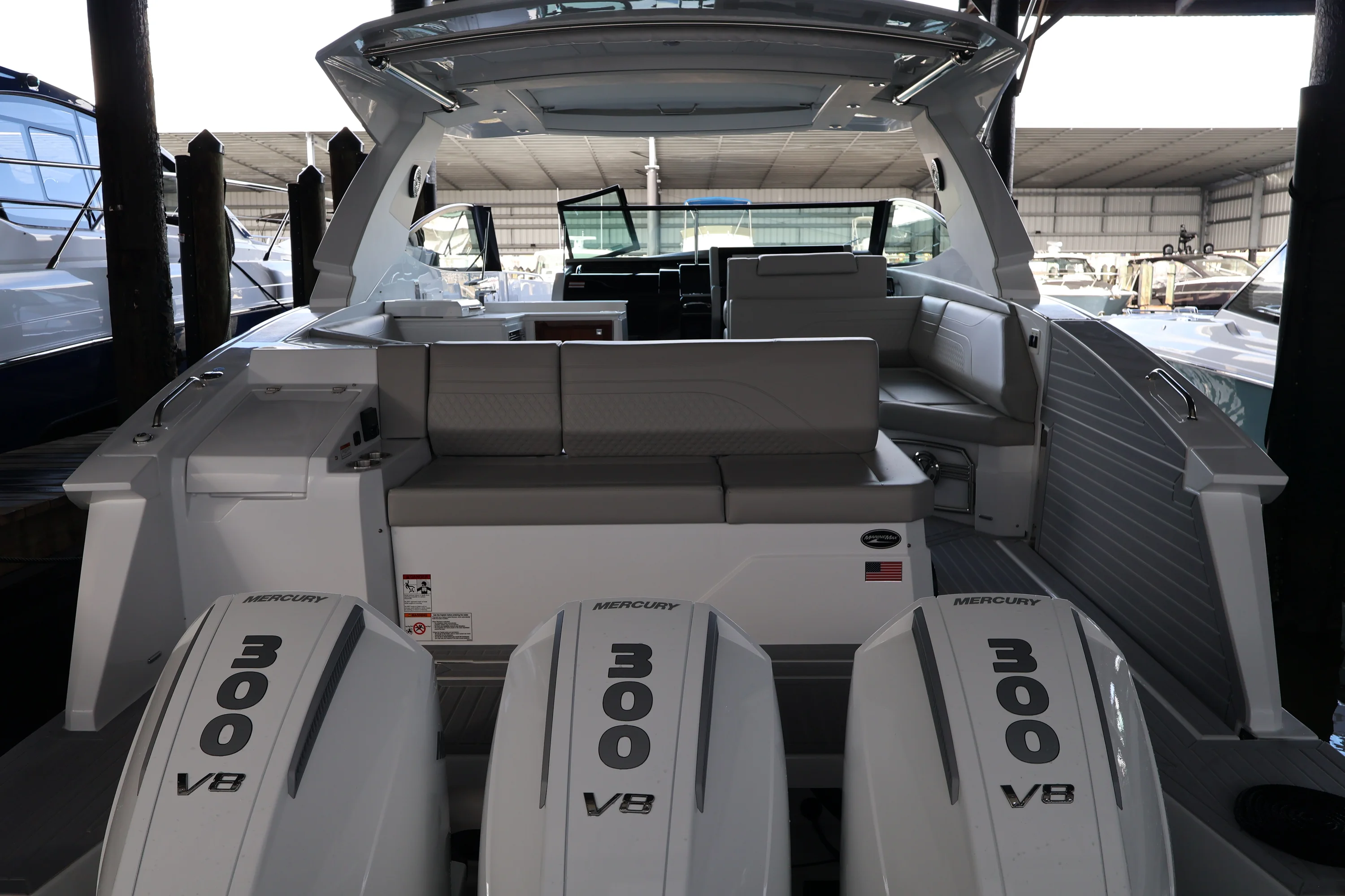 2026 Cruisers Yachts 38 GLS Outboard Image Thumbnail #12