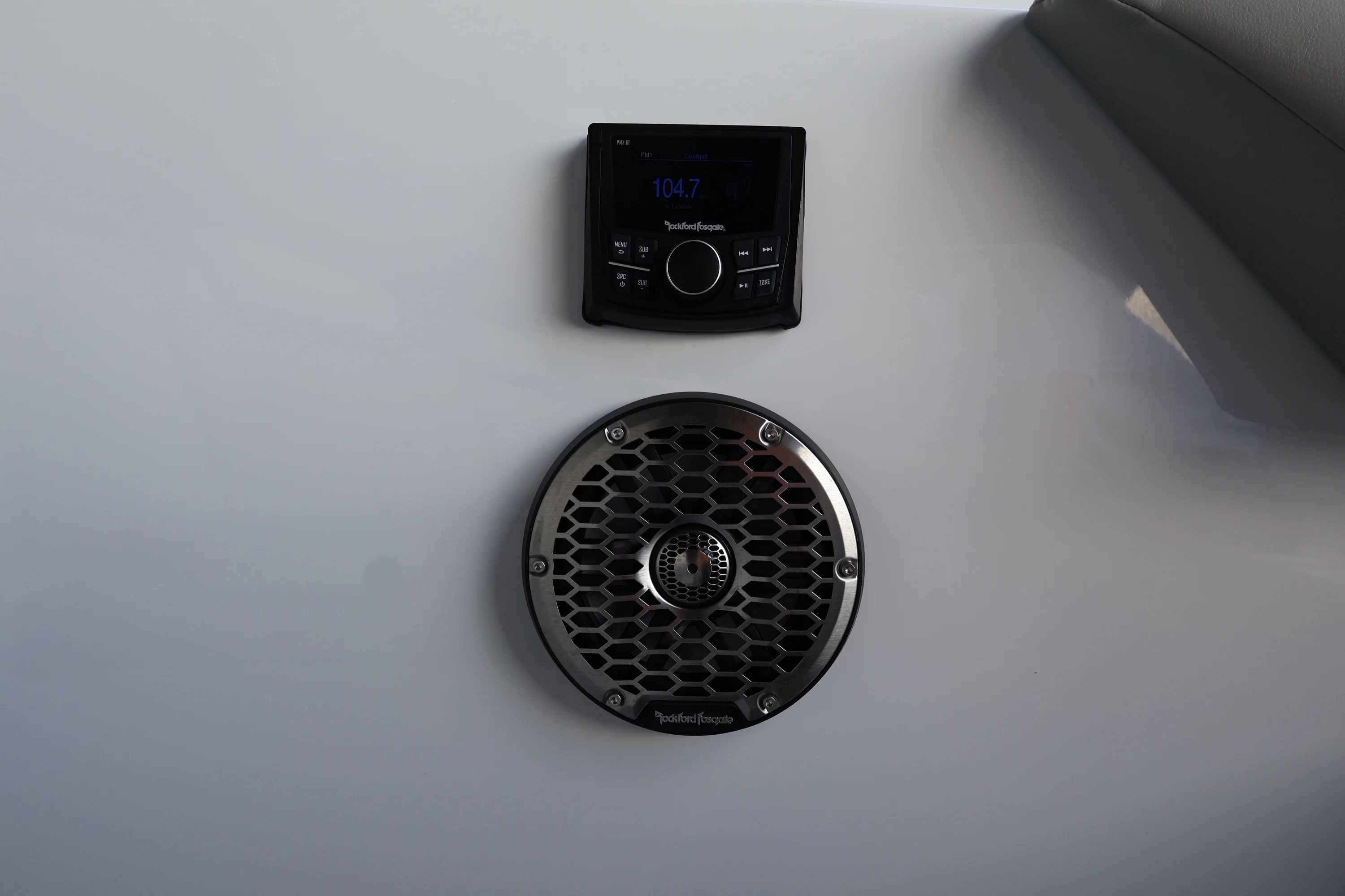 2026 Cruisers Yachts 38 GLS Outboard Image Thumbnail #59