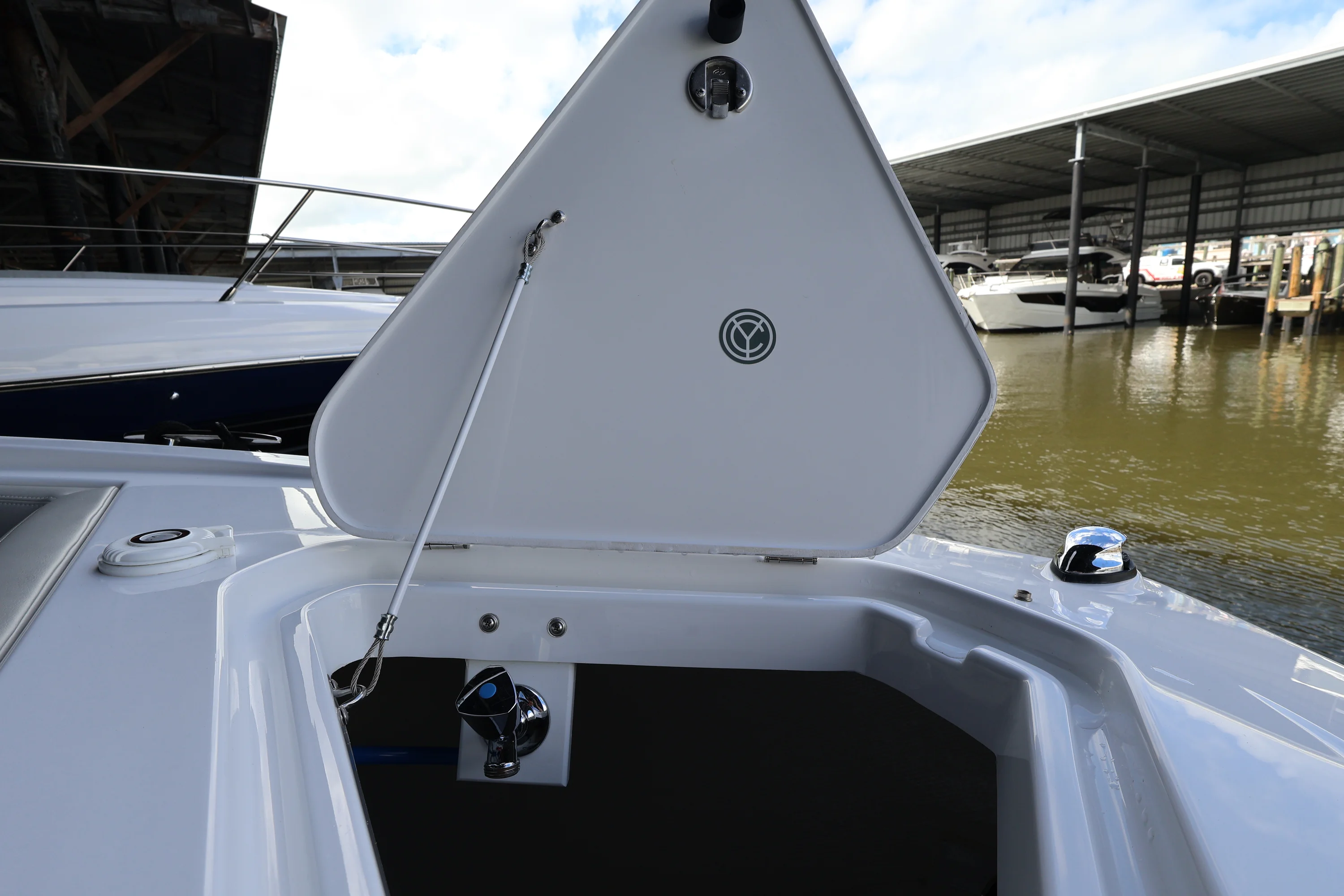 2026 Cruisers Yachts 38 GLS Outboard Image Thumbnail #56