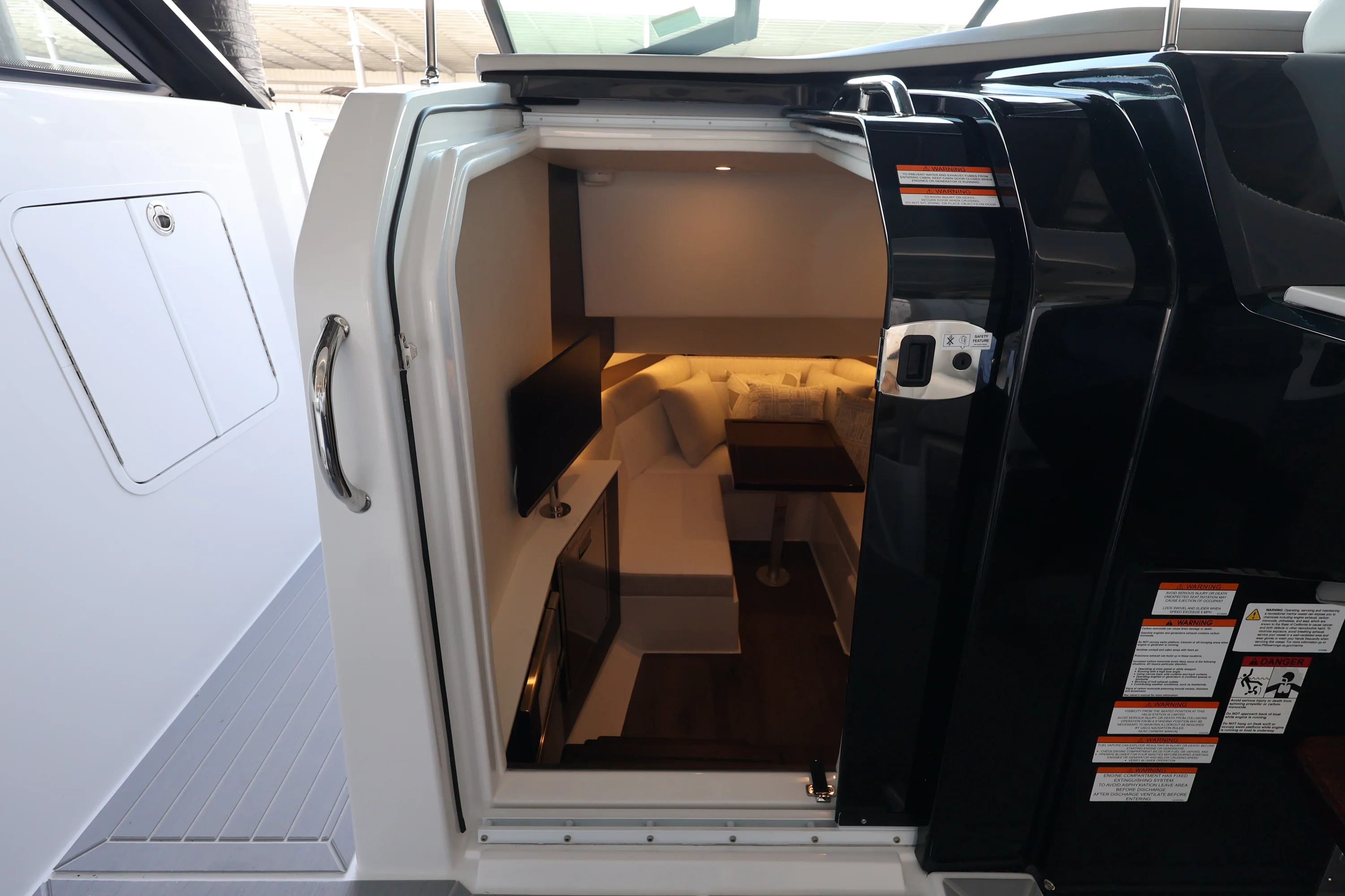 2026 Cruisers Yachts 38 GLS Outboard Image Thumbnail #35