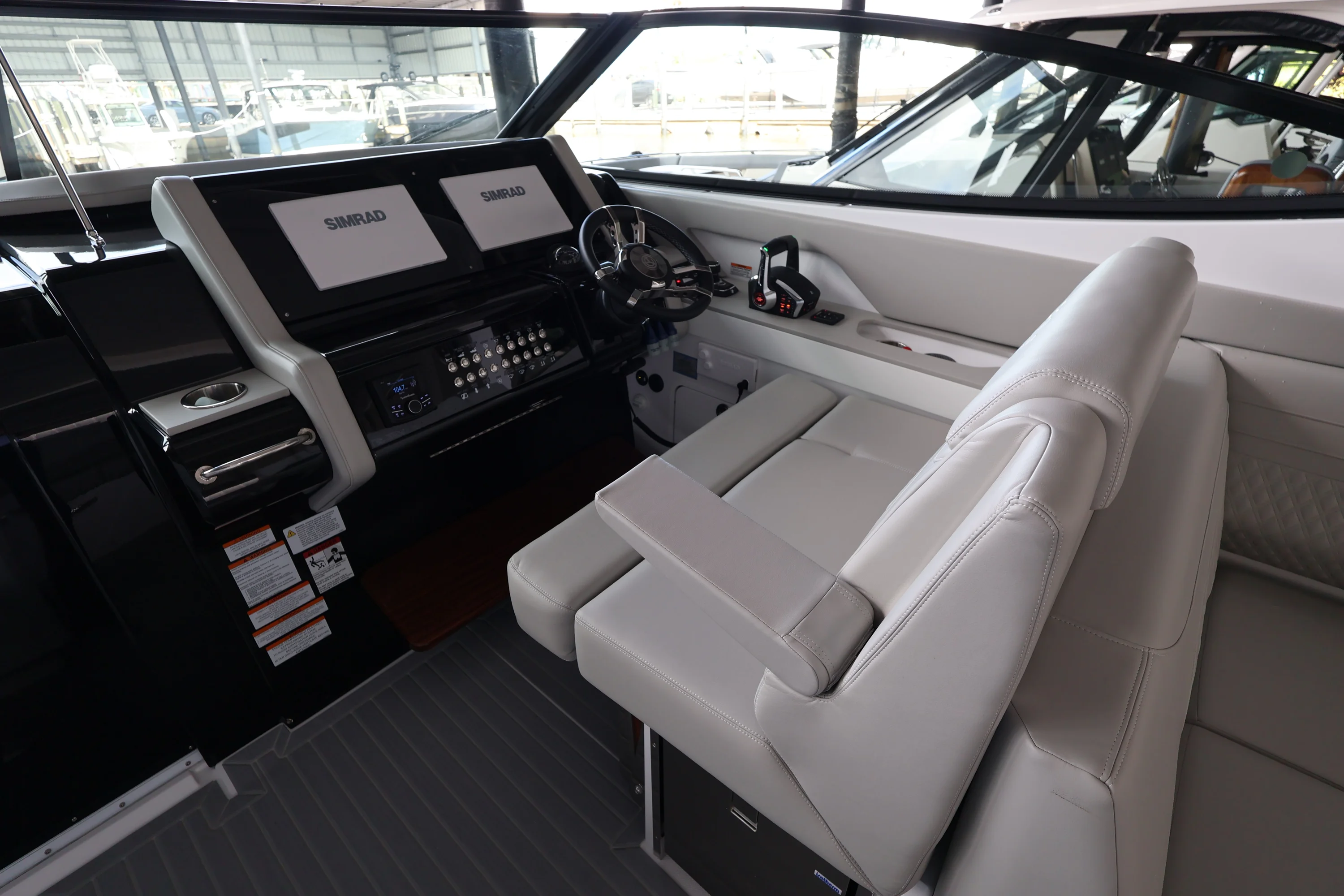 2026 Cruisers Yachts 38 GLS Outboard Image Thumbnail #25