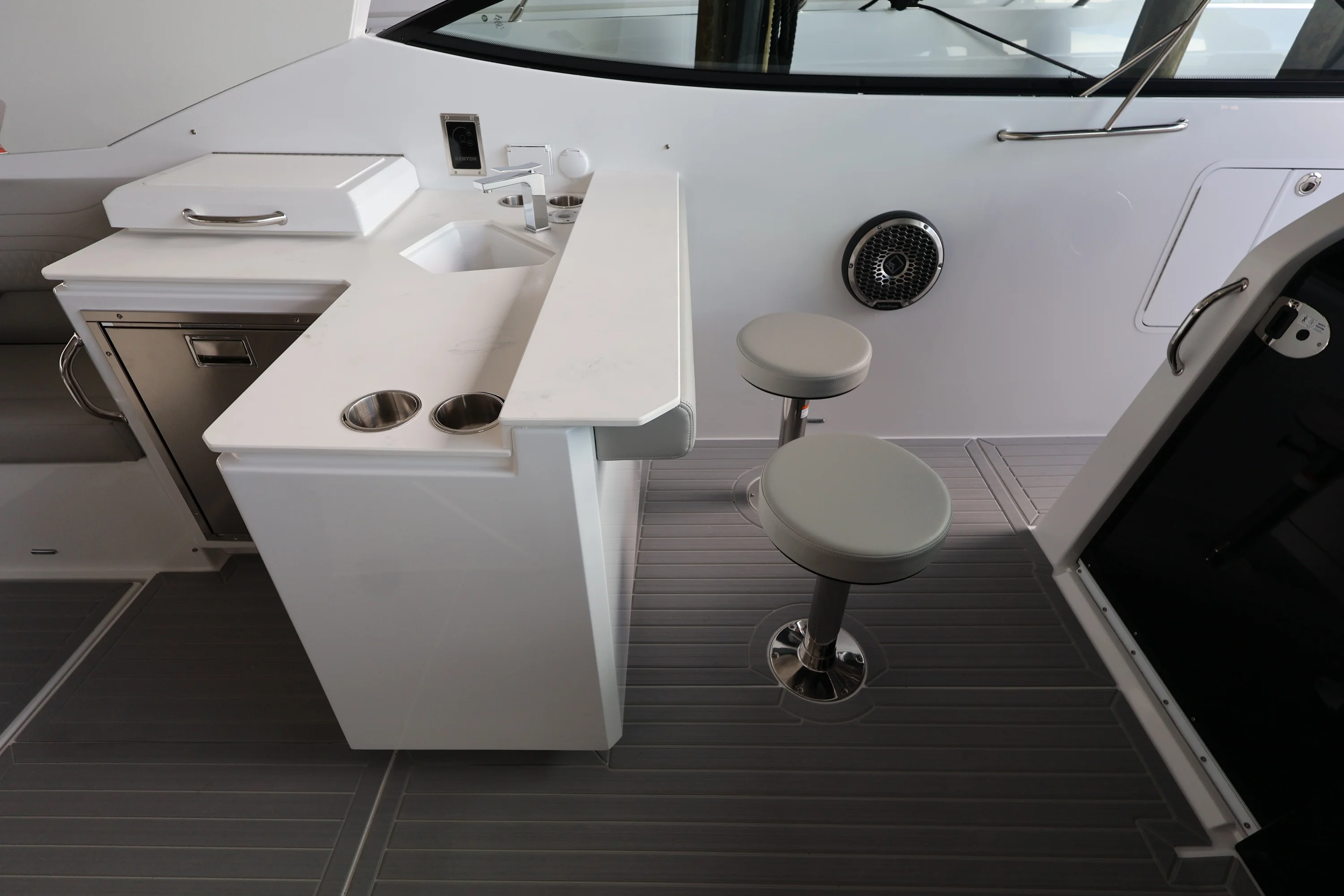 2026 Cruisers Yachts 38 GLS Outboard Image Thumbnail #32