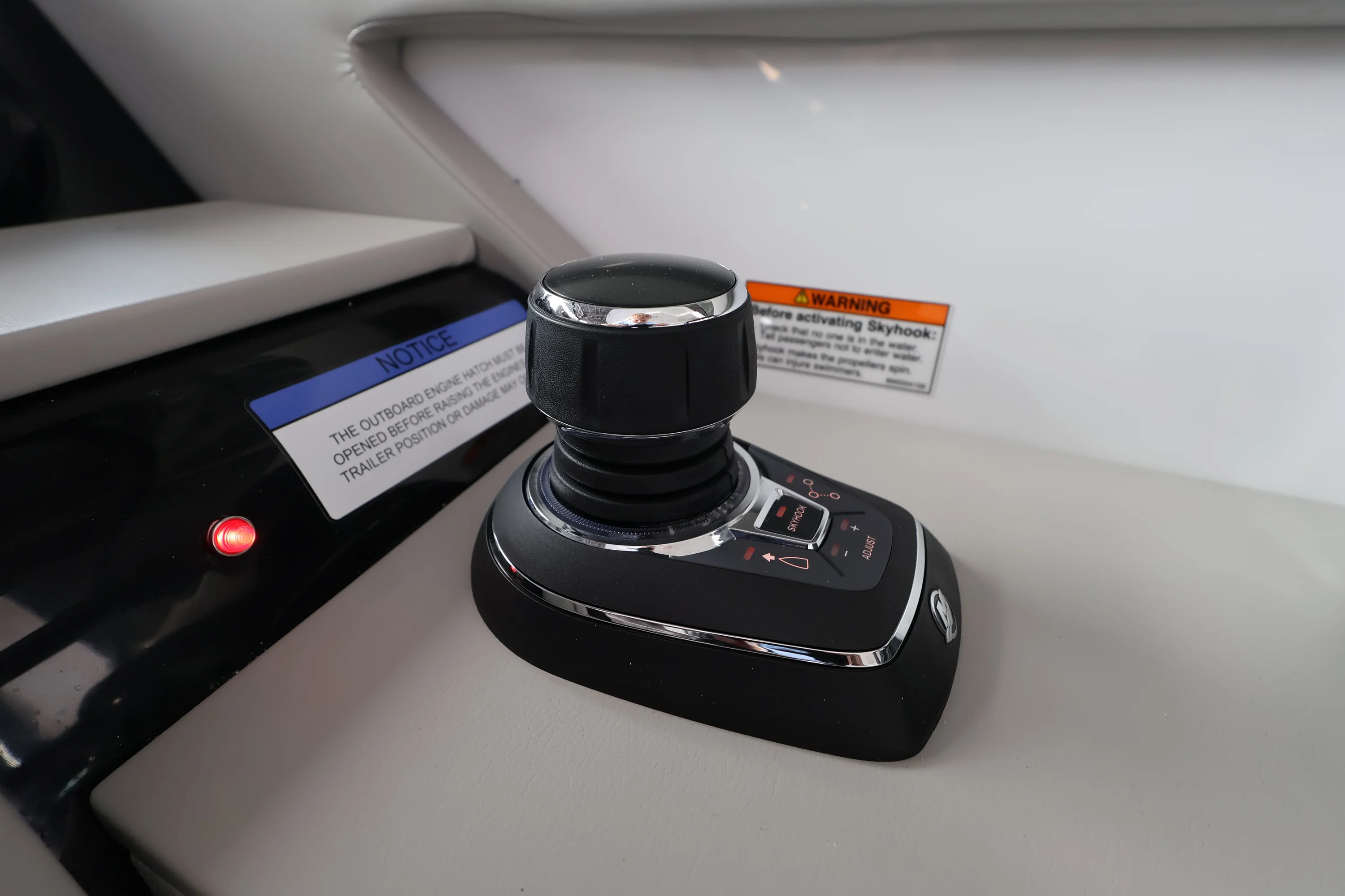 2026 Cruisers Yachts 38 GLS Outboard Image Thumbnail #30