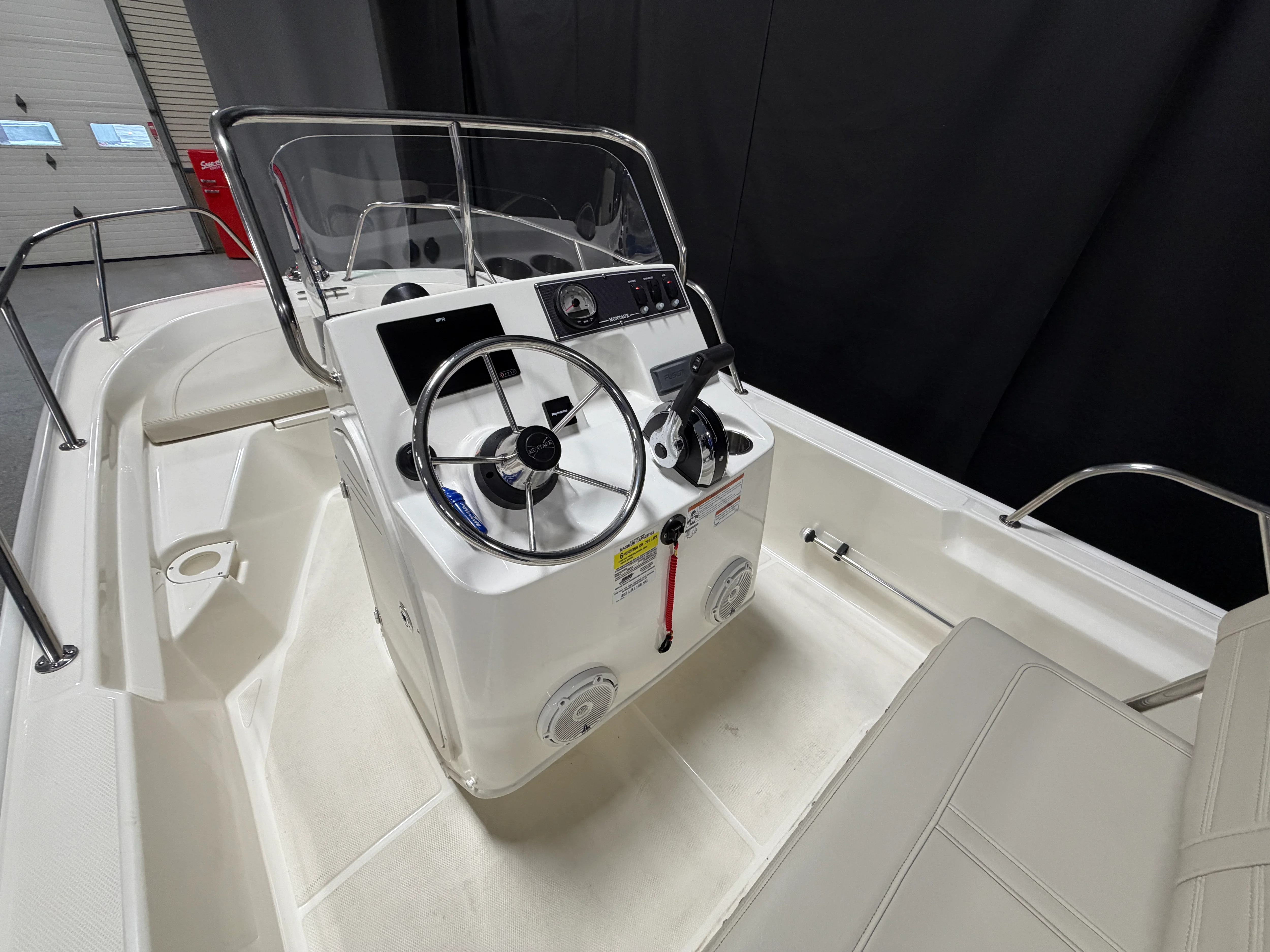 2022 Boston Whaler 150 Montauk Image Thumbnail #26