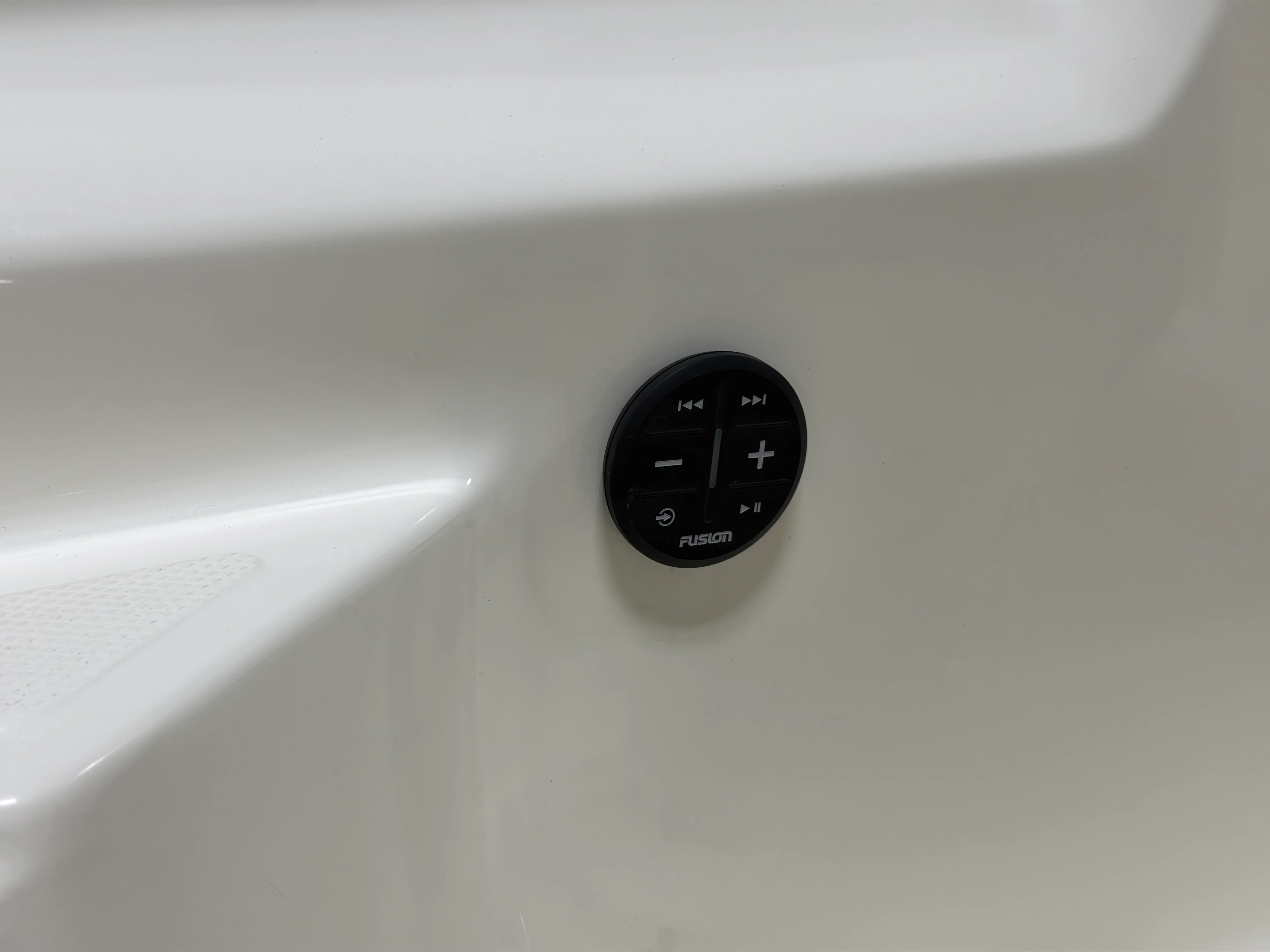 2022 Boston Whaler 150 Montauk Image Thumbnail #49