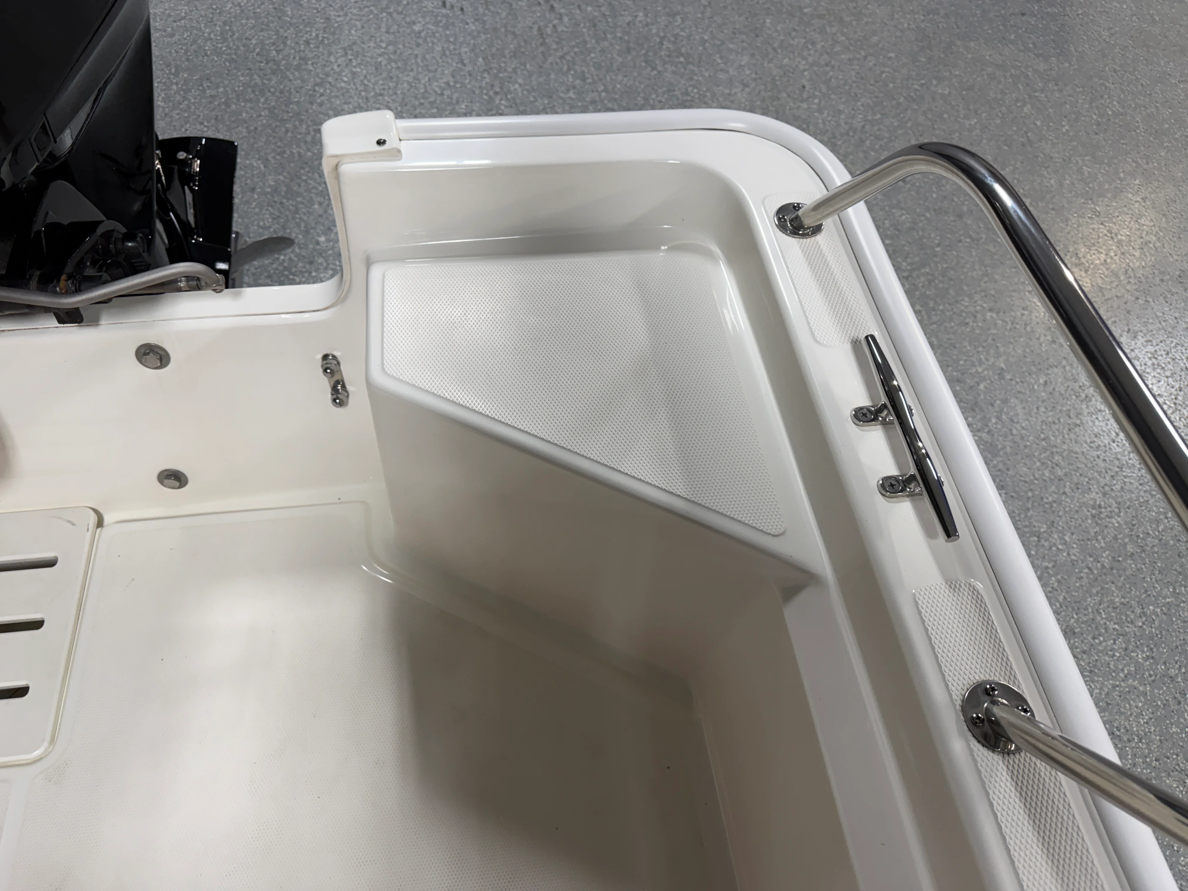 2022 Boston Whaler 150 Montauk Image Thumbnail #21