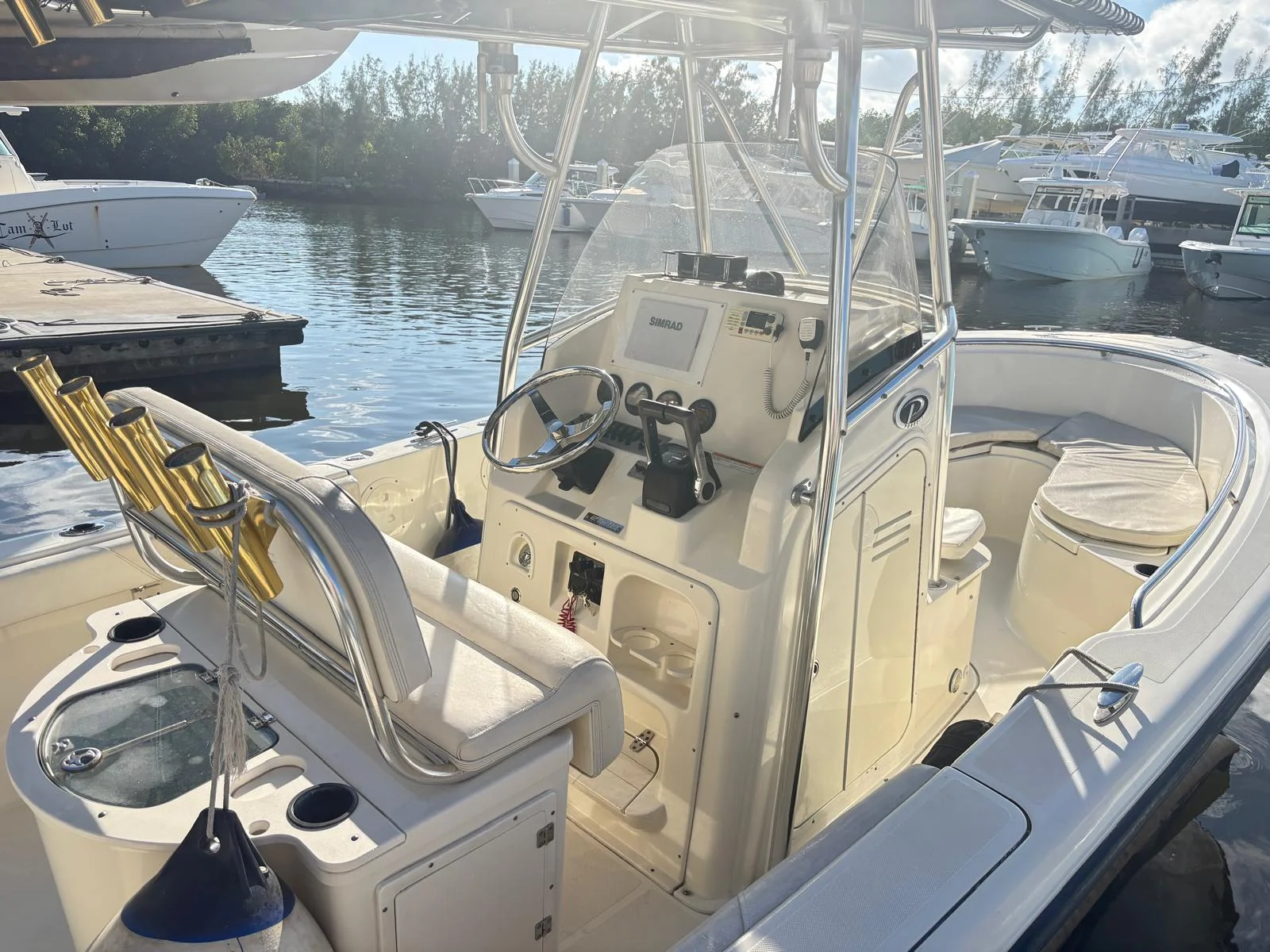 2005 Pursuit 2570 CC Image Thumbnail #11