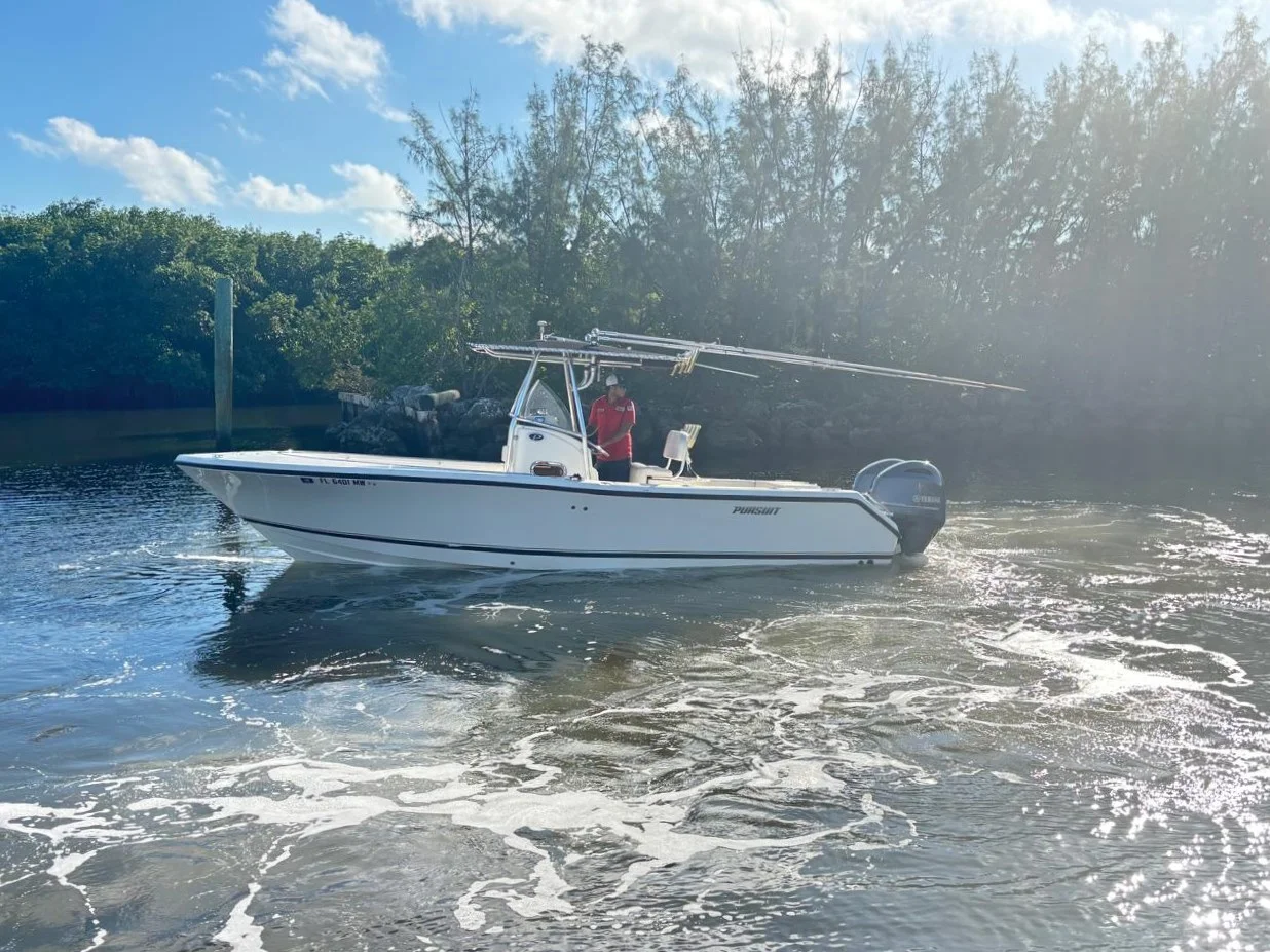 2005 Pursuit 2570 CC Image Thumbnail #7