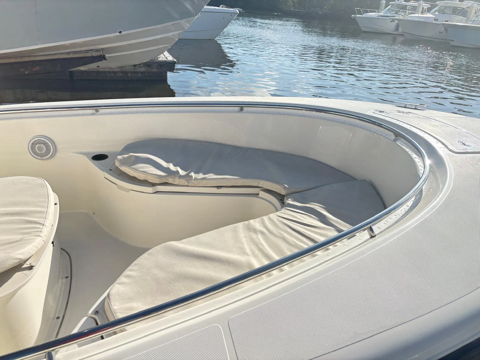 2005 Pursuit 2570 CC Image Thumbnail #8
